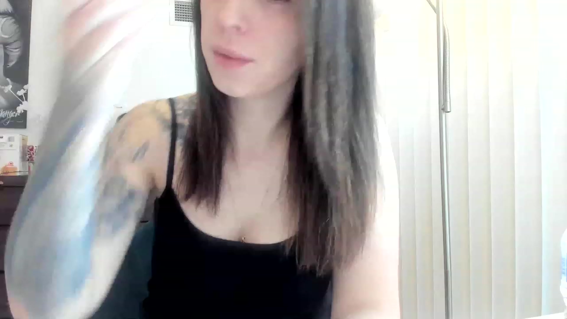 Gallery image thumbnail from DavinaClairee's myfreecams stream on, 03/11/2023, 16:17 image 16 of 20