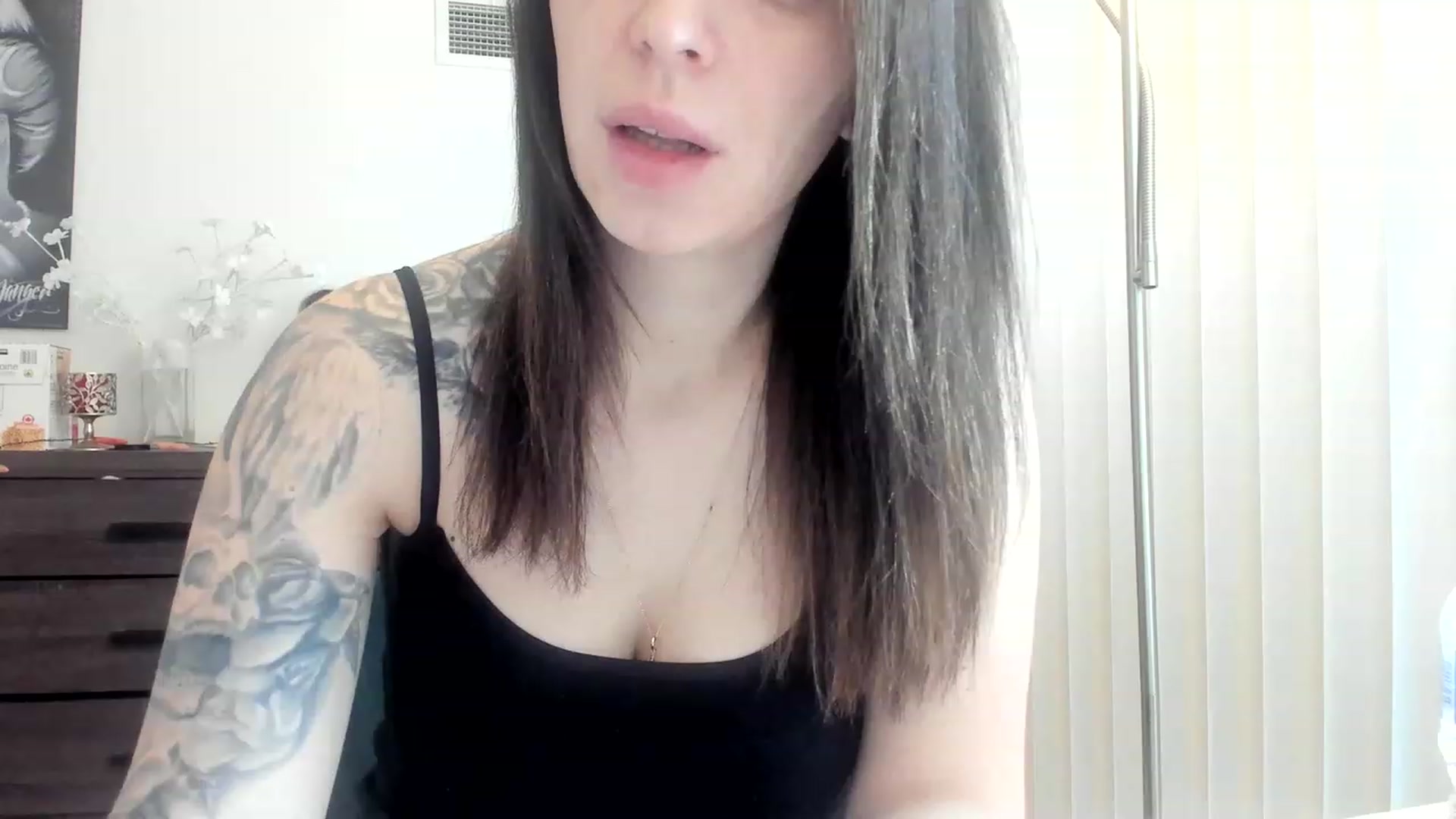 Gallery image thumbnail from DavinaClairee's myfreecams stream on, 03/11/2023, 16:17 image 14 of 20