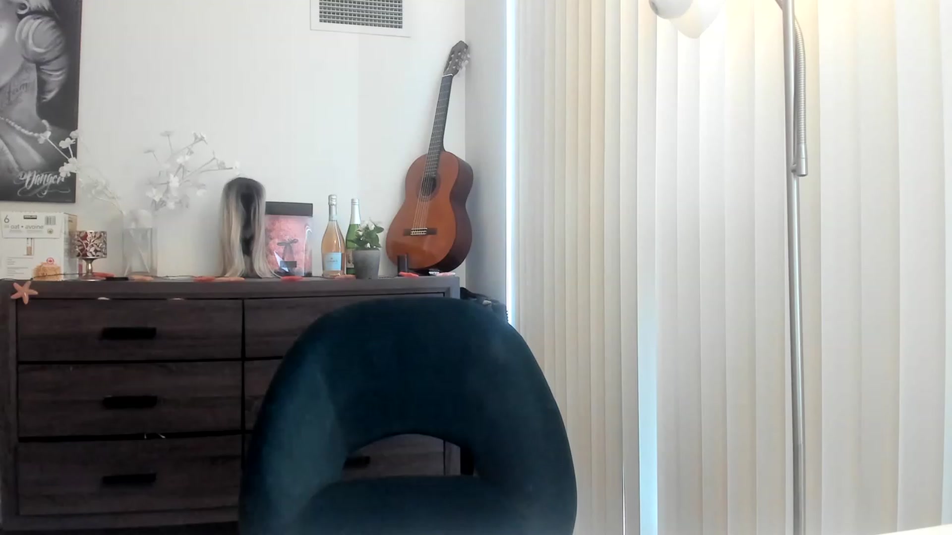 Gallery image thumbnail from DavinaClairee's myfreecams stream on, 03/11/2023, 17:24 image 4 of 20
