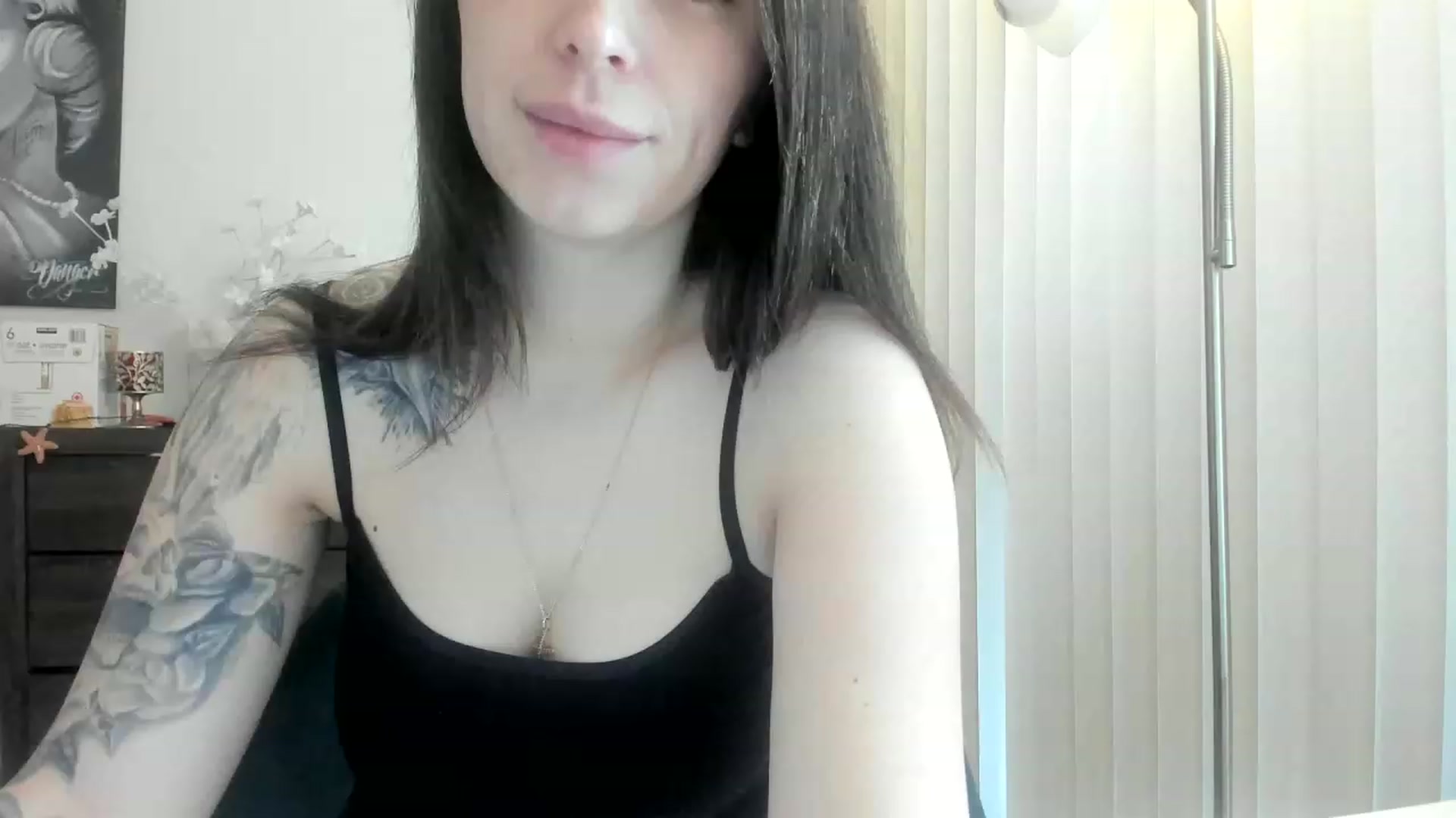 Gallery image thumbnail from DavinaClairee's myfreecams stream on, 03/11/2023, 17:24 image 18 of 20