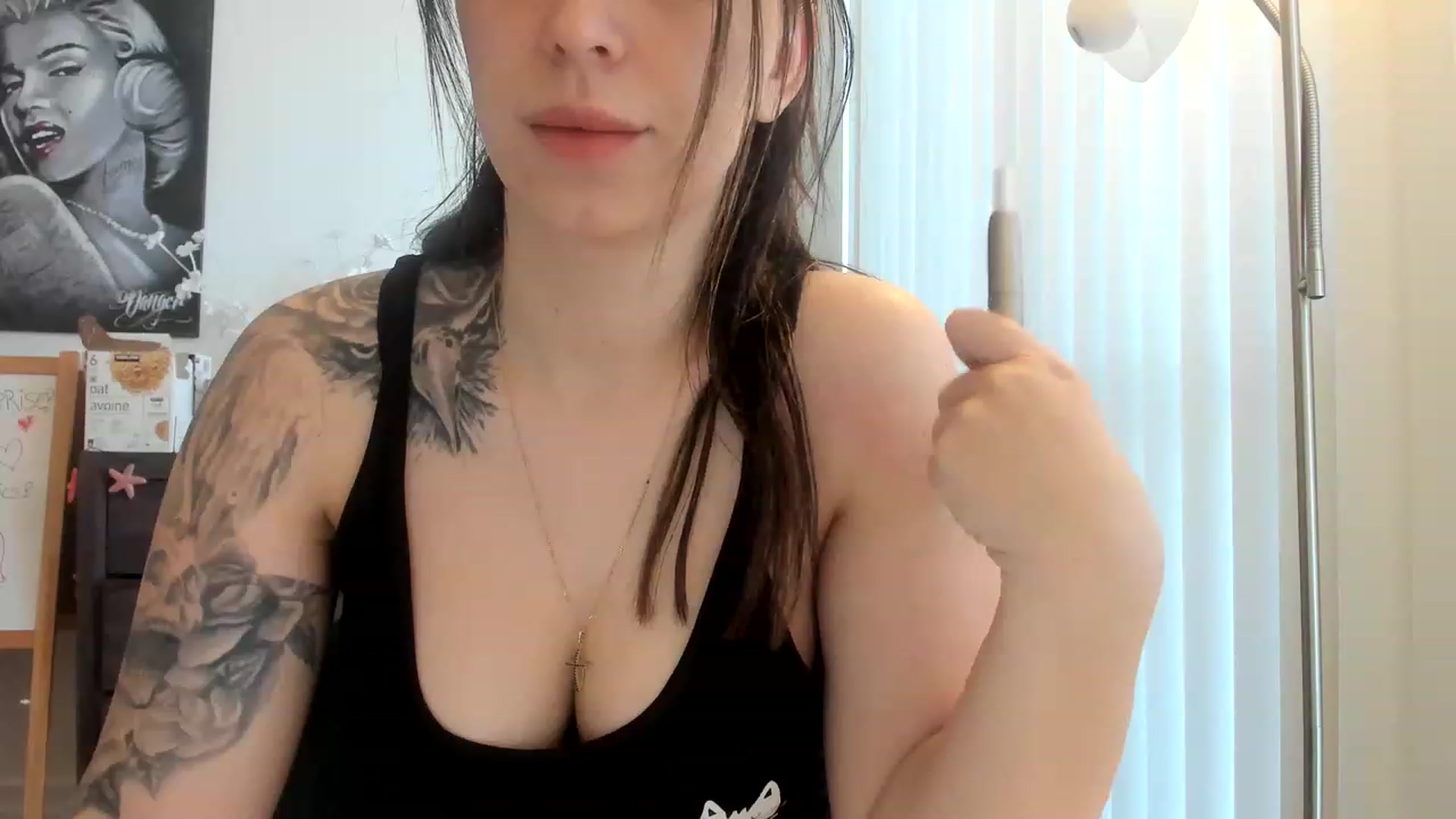Gallery image thumbnail from DavinaClairee's myfreecams stream on, 03/18/2023, 16:03 image 2 of 20