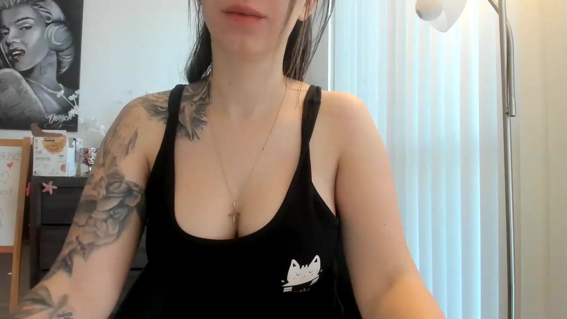 Gallery image thumbnail from DavinaClairee's myfreecams stream on, 03/18/2023, 16:03 image 5 of 20