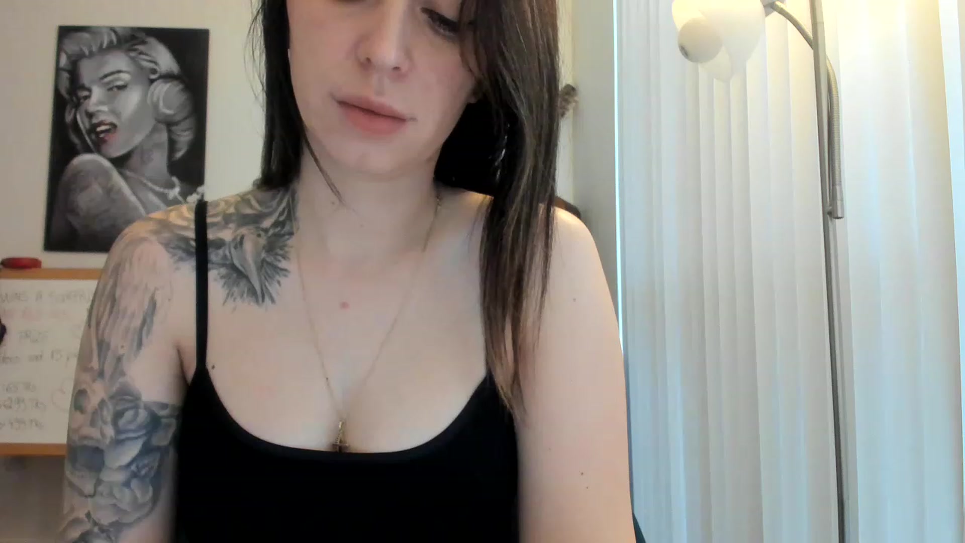 Gallery image thumbnail from DavinaClairee's myfreecams stream on, 03/27/2023, 15:43 image 19 of 20