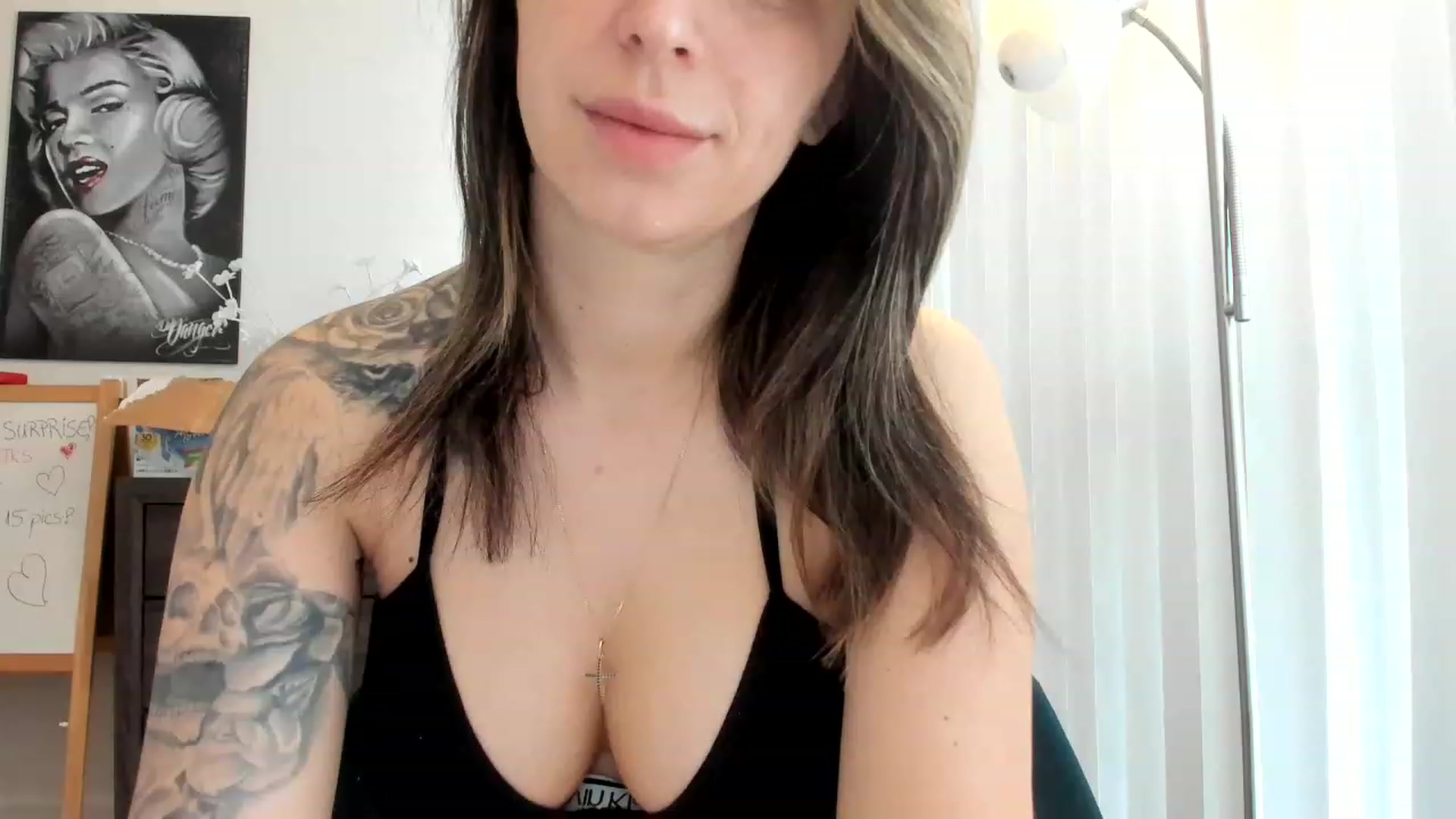 Gallery image thumbnail from DavinaClairee's myfreecams stream on, 04/05/2023, 14:36 image 19 of 20
