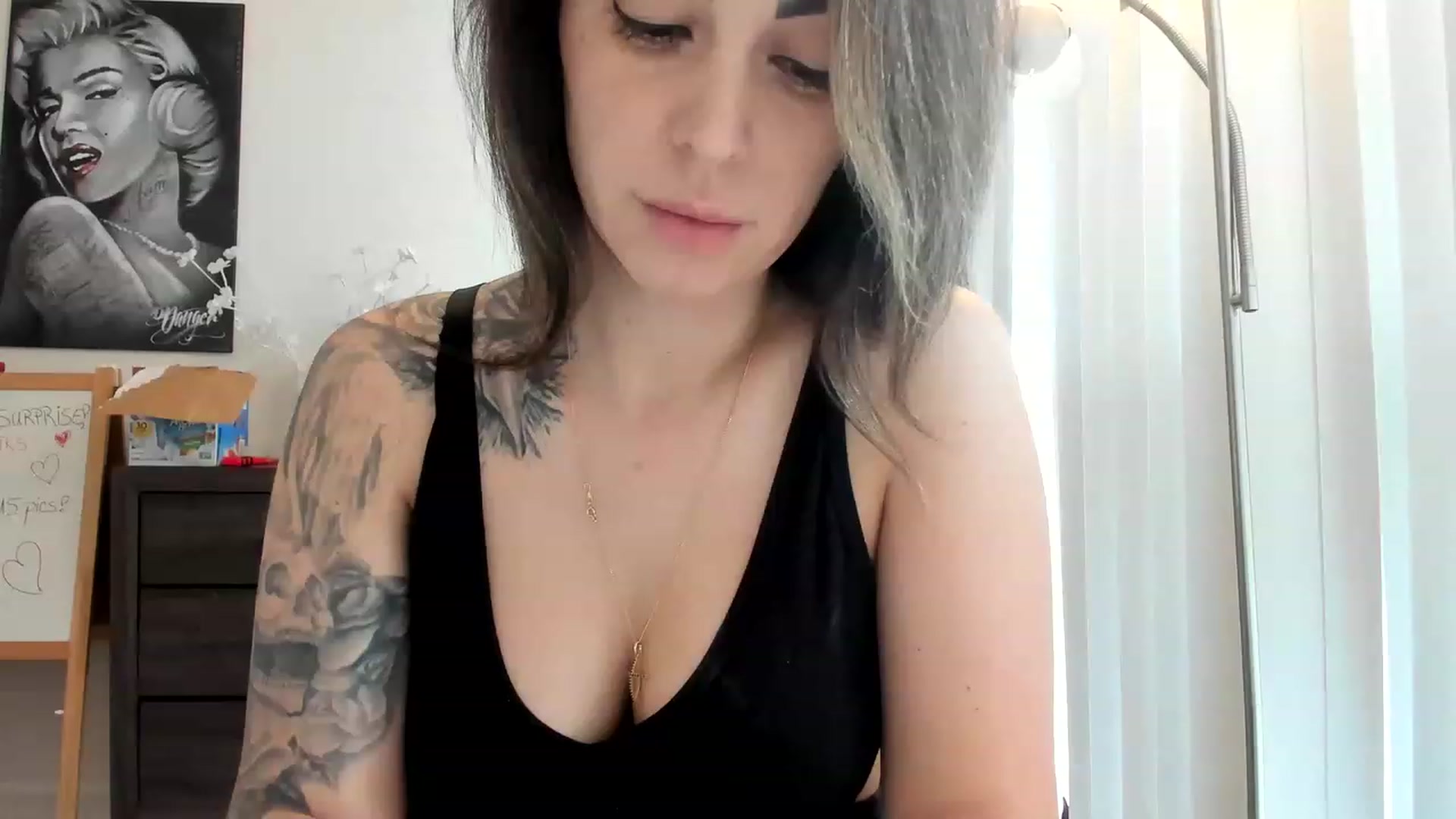 Gallery image thumbnail from DavinaClairee's myfreecams stream on, 04/06/2023, 16:34 image 5 of 20
