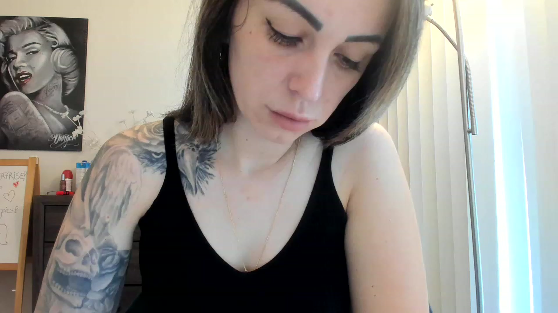 Gallery image thumbnail from DavinaClairee's myfreecams stream on, 04/13/2023, 14:53 image 16 of 20