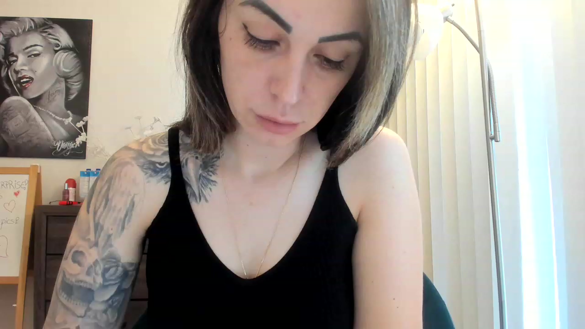 Gallery image thumbnail from DavinaClairee's myfreecams stream on, 04/13/2023, 14:53 image 20 of 20