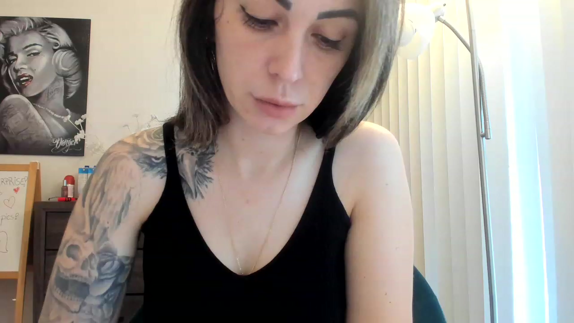 Gallery image thumbnail from DavinaClairee's myfreecams stream on, 04/13/2023, 14:53 image 18 of 20