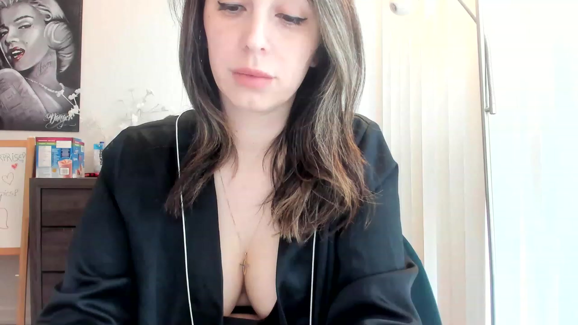 Gallery image thumbnail from DavinaClairee's myfreecams stream on, 04/18/2023, 19:12 image 19 of 20