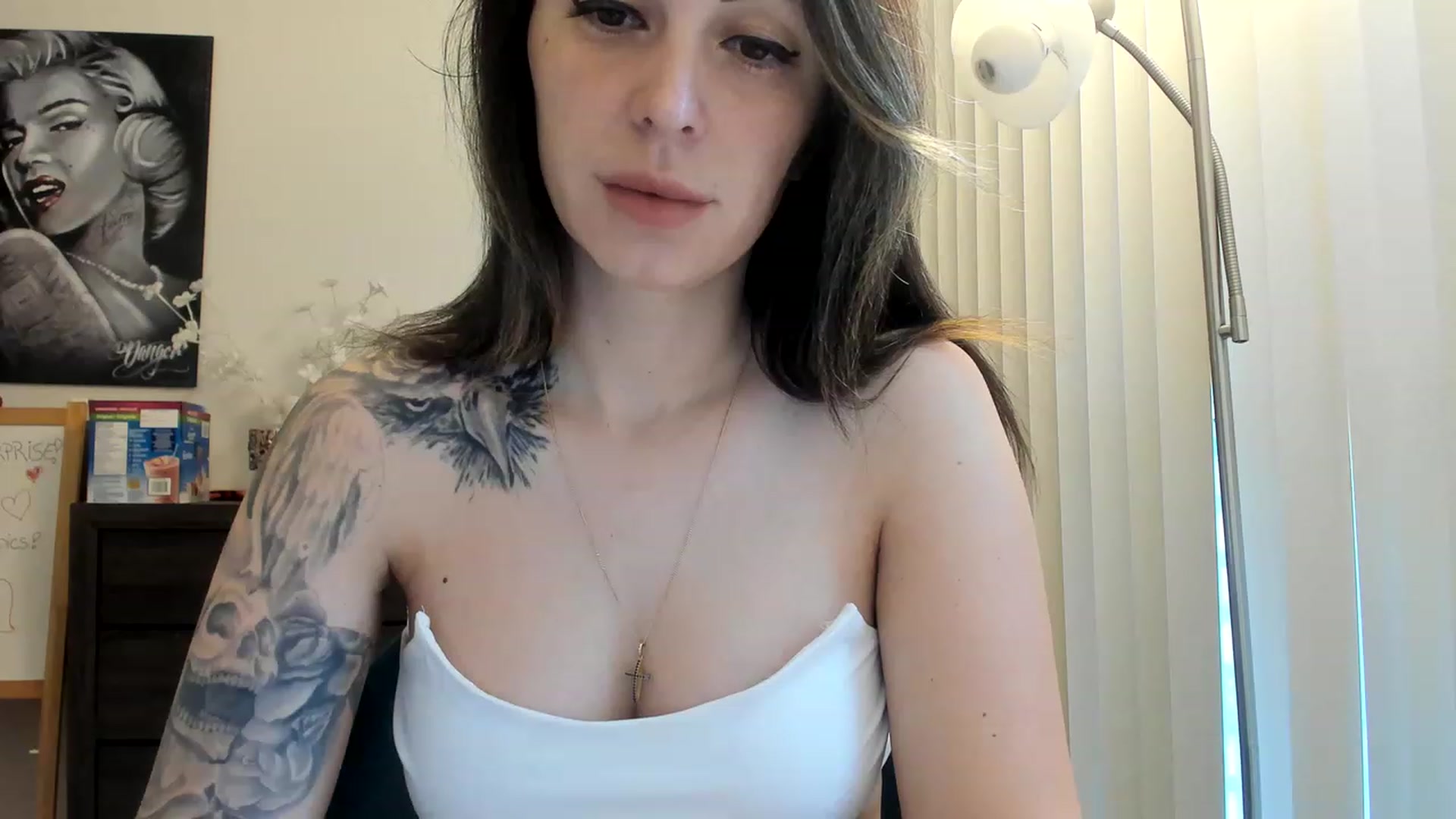 Gallery image thumbnail from DavinaClairee's myfreecams stream on, 04/22/2023, 14:49 image 15 of 20