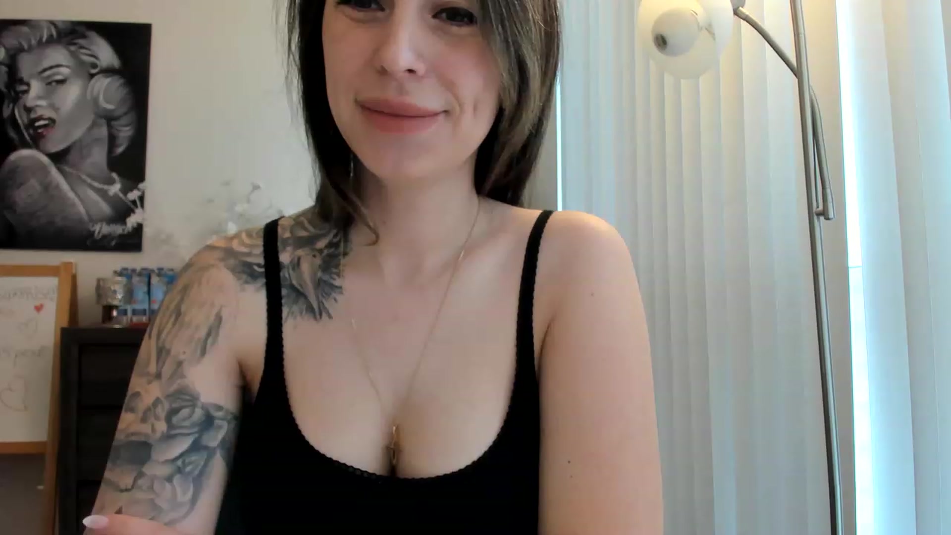 Gallery image thumbnail from DavinaClairee's myfreecams stream on, 04/24/2023, 15:26 image 9 of 20