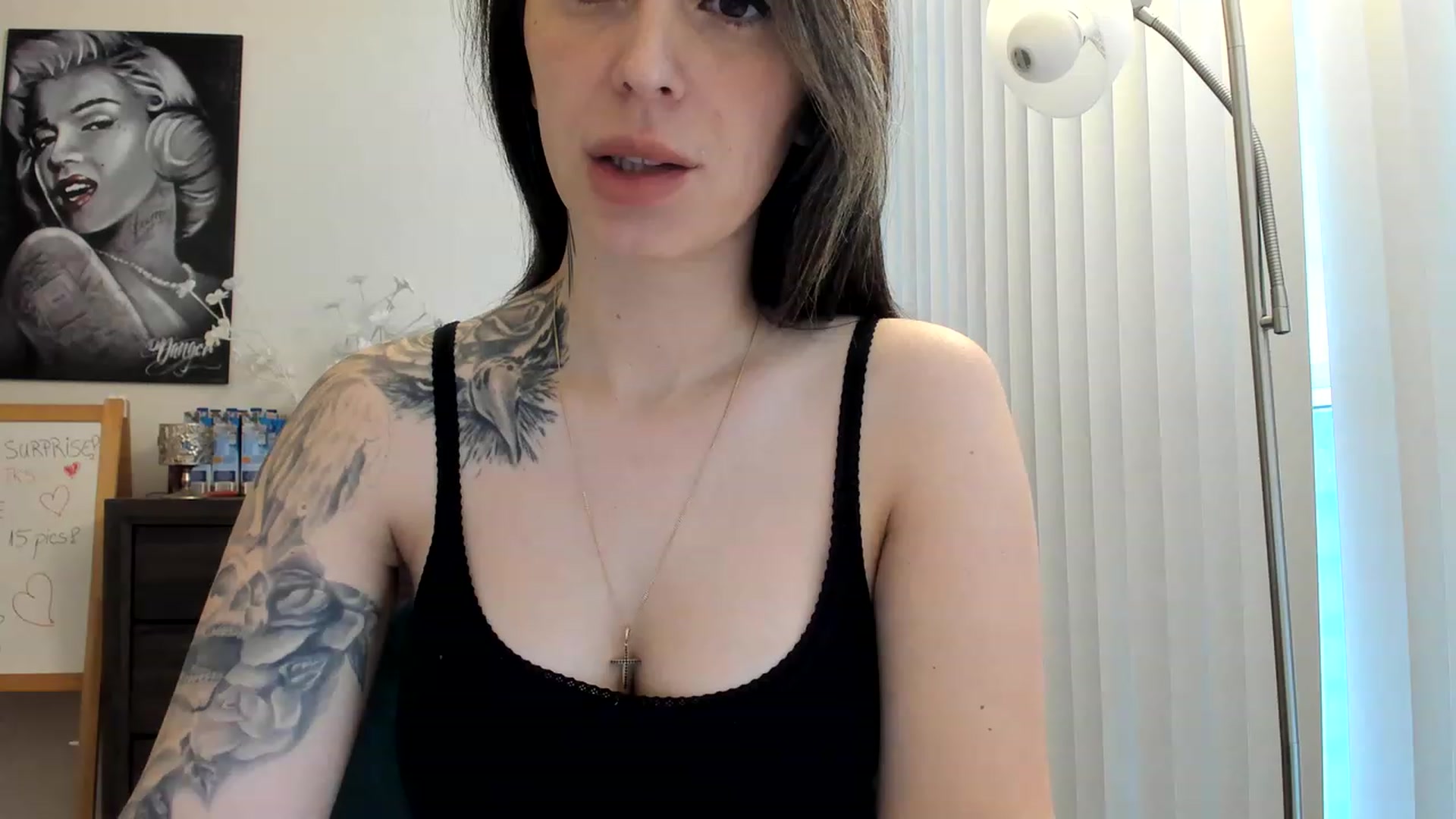Gallery image thumbnail from DavinaClairee's myfreecams stream on, 04/24/2023, 15:26 image 18 of 20