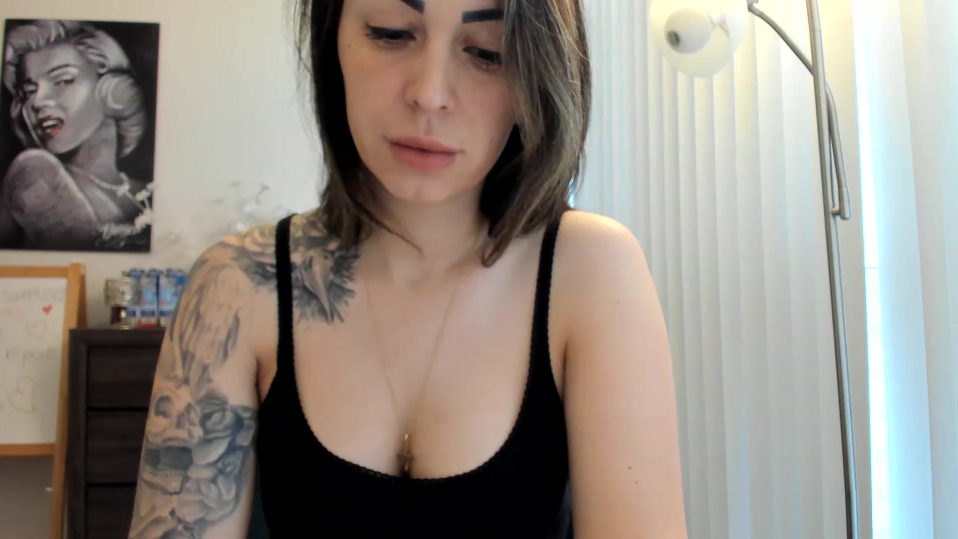 Gallery image thumbnail from DavinaClairee's myfreecams stream on, 04/24/2023, 15:26 image 14 of 20