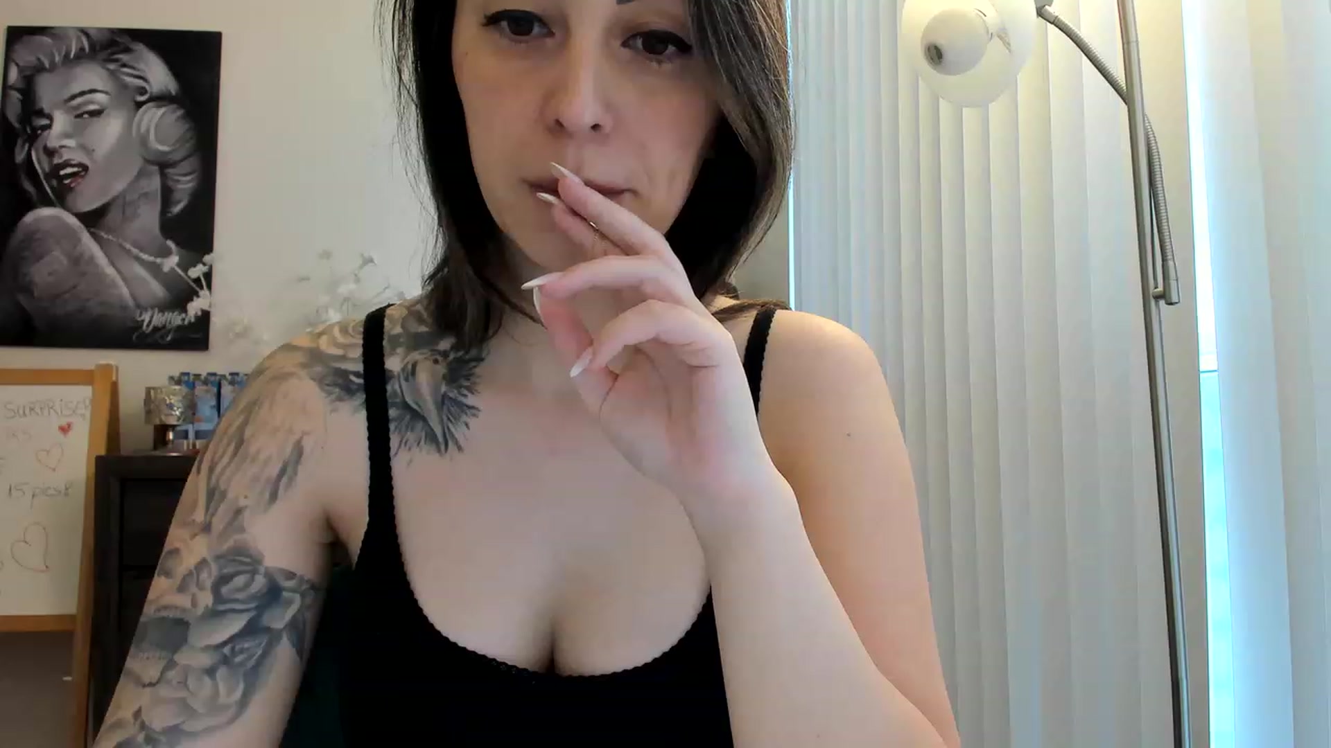 Gallery image thumbnail from DavinaClairee's myfreecams stream on, 04/24/2023, 15:26 image 15 of 20