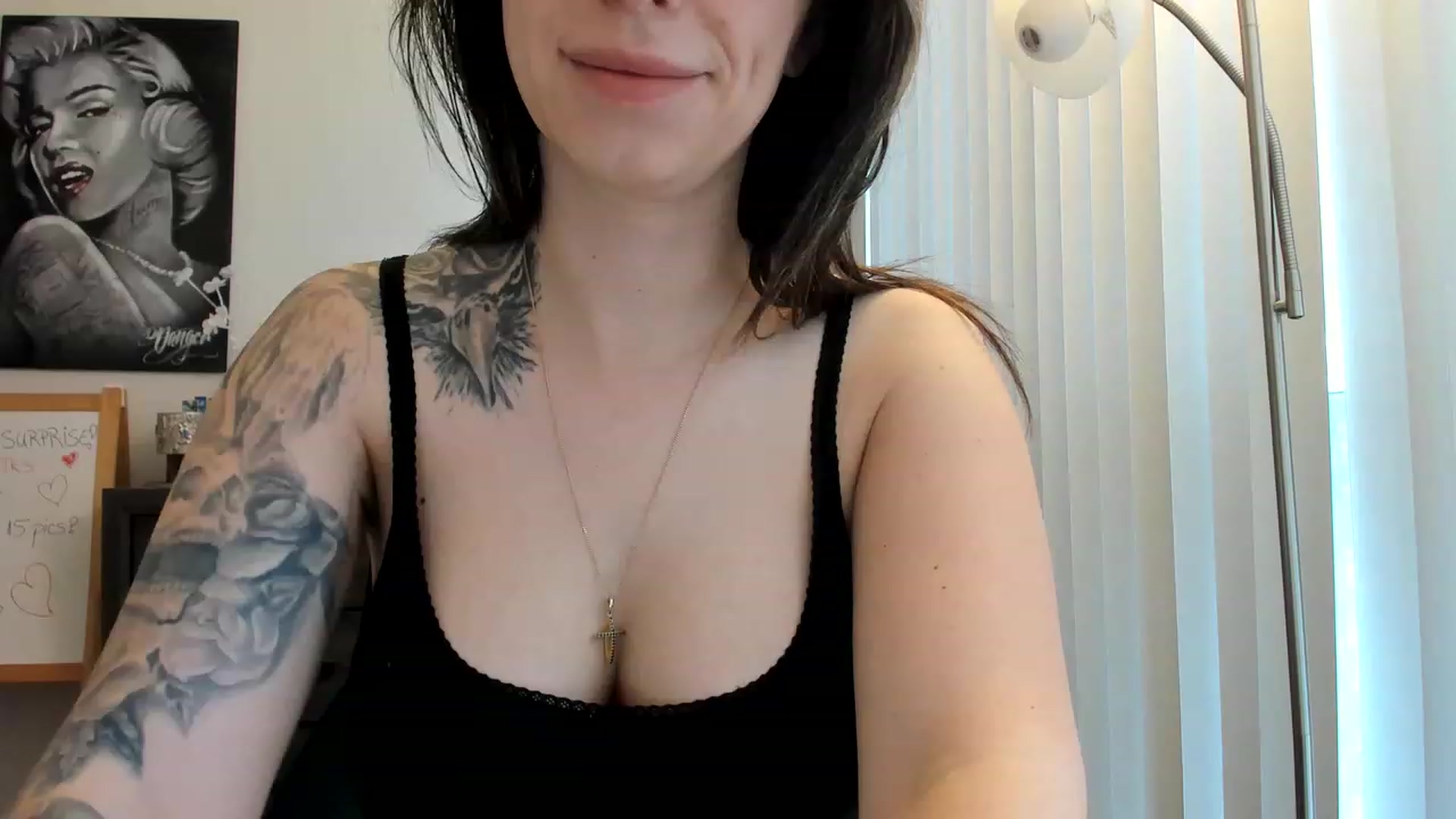 Gallery image thumbnail from DavinaClairee's myfreecams stream on, 04/24/2023, 19:09 image 5 of 20