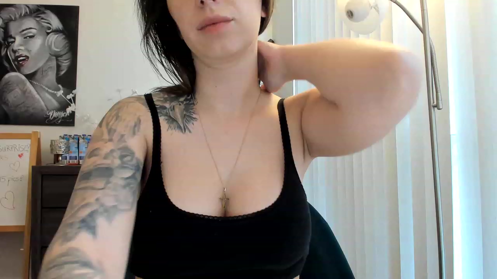 Gallery image thumbnail from DavinaClairee's myfreecams stream on, 04/24/2023, 19:09 image 6 of 20