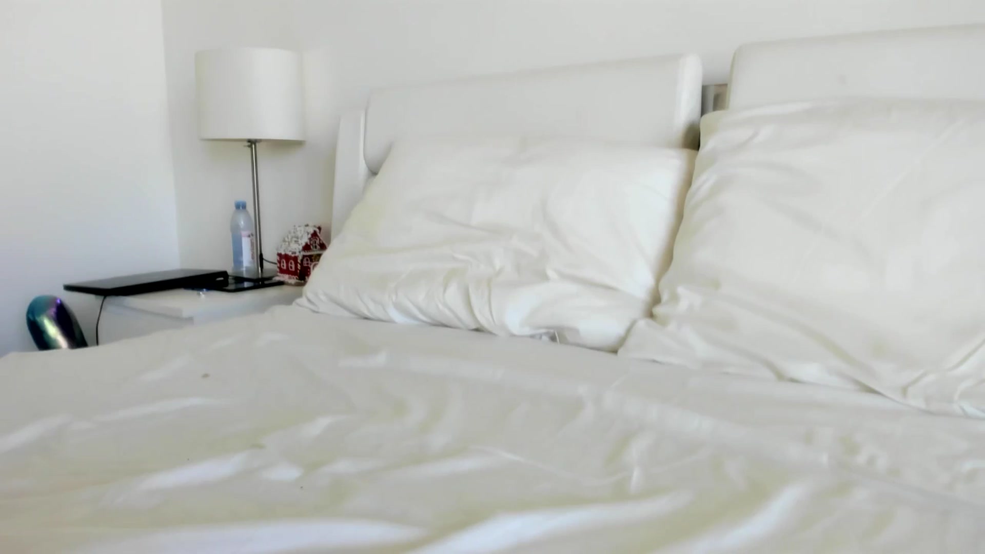Gallery image thumbnail from DavinaClairee's myfreecams stream on, 05/20/2025, 18:23 image 18 of 20