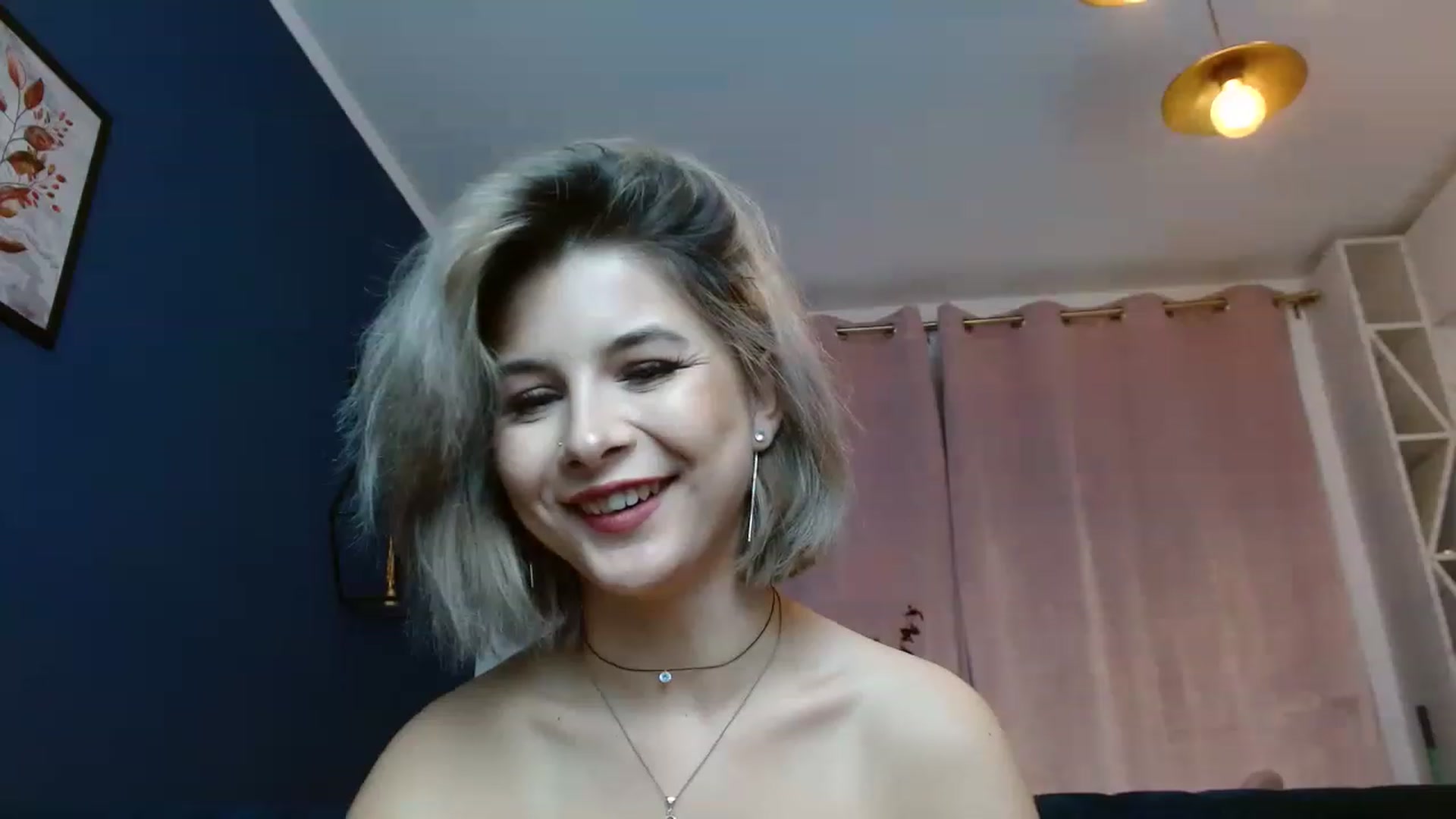 Gallery image thumbnail from DavinaDevine1's myfreecams stream on, 03/29/2023, 22:32 image 10 of 20