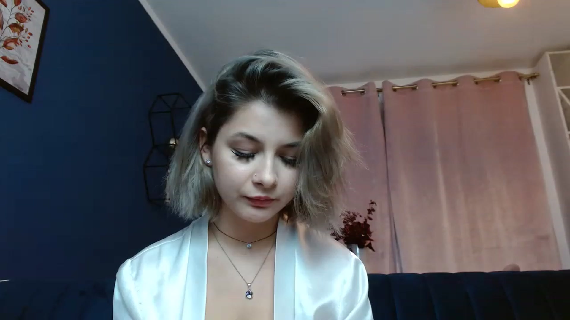 Gallery image thumbnail from DavinaDevine1's myfreecams stream on, 03/30/2023, 01:59 image 20 of 20