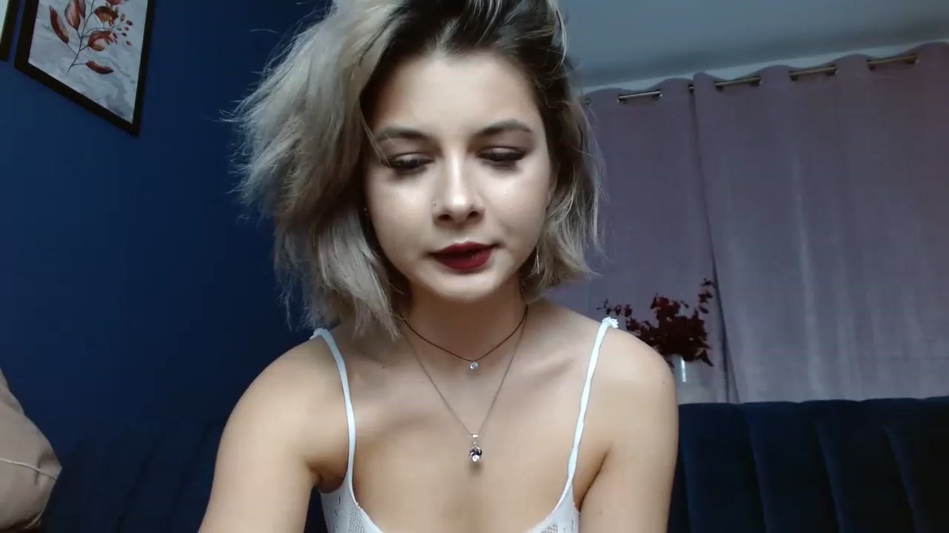 Gallery image thumbnail from DavinaDevine1's myfreecams stream on, 03/30/2023, 21:40 image 10 of 20