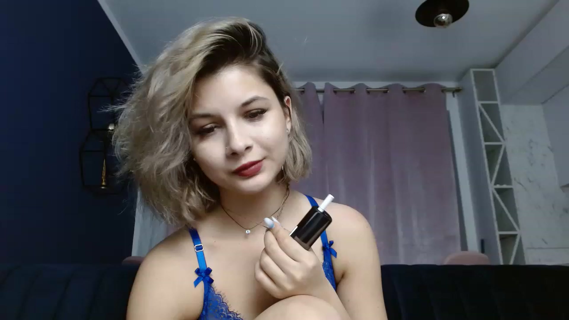 Gallery image thumbnail from DavinaDevine1's myfreecams stream on, 04/03/2023, 22:33 image 5 of 20