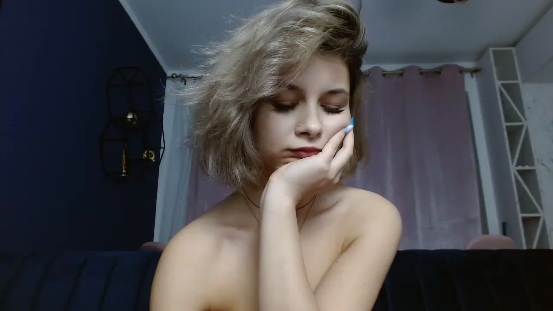 Gallery image thumbnail from DavinaDevine1's myfreecams stream on, 04/04/2023, 01:08 image 11 of 20