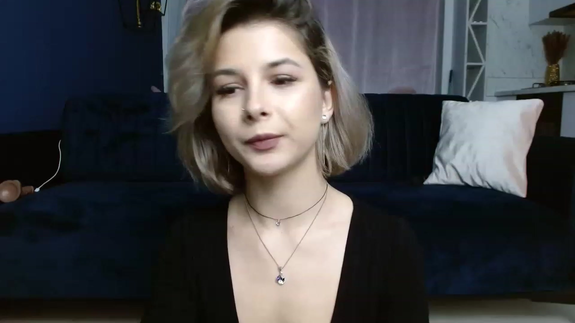 Gallery image thumbnail from DavinaDevine1's myfreecams stream on, 04/06/2023, 02:25 image 11 of 20