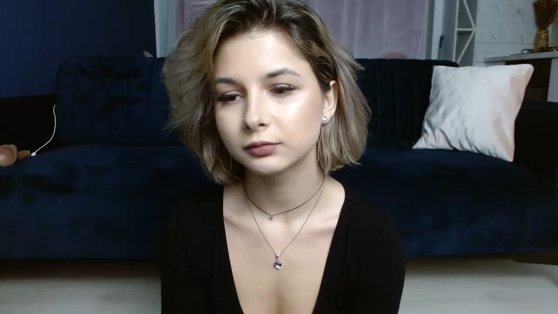 Gallery image thumbnail from DavinaDevine1's myfreecams stream on, 04/06/2023, 02:25 image 15 of 20