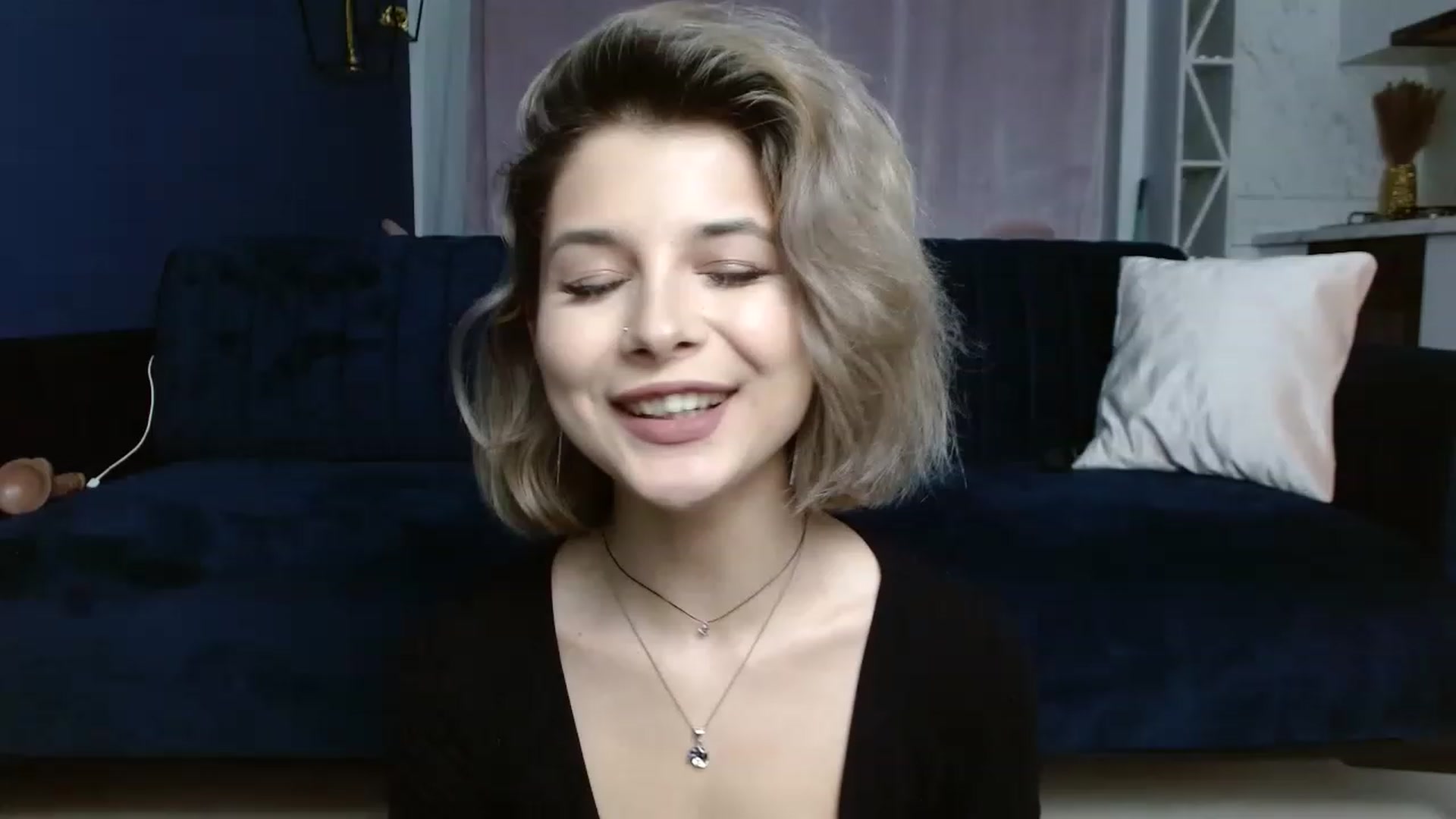 Gallery image thumbnail from DavinaDevine1's myfreecams stream on, 04/06/2023, 02:25 image 12 of 20