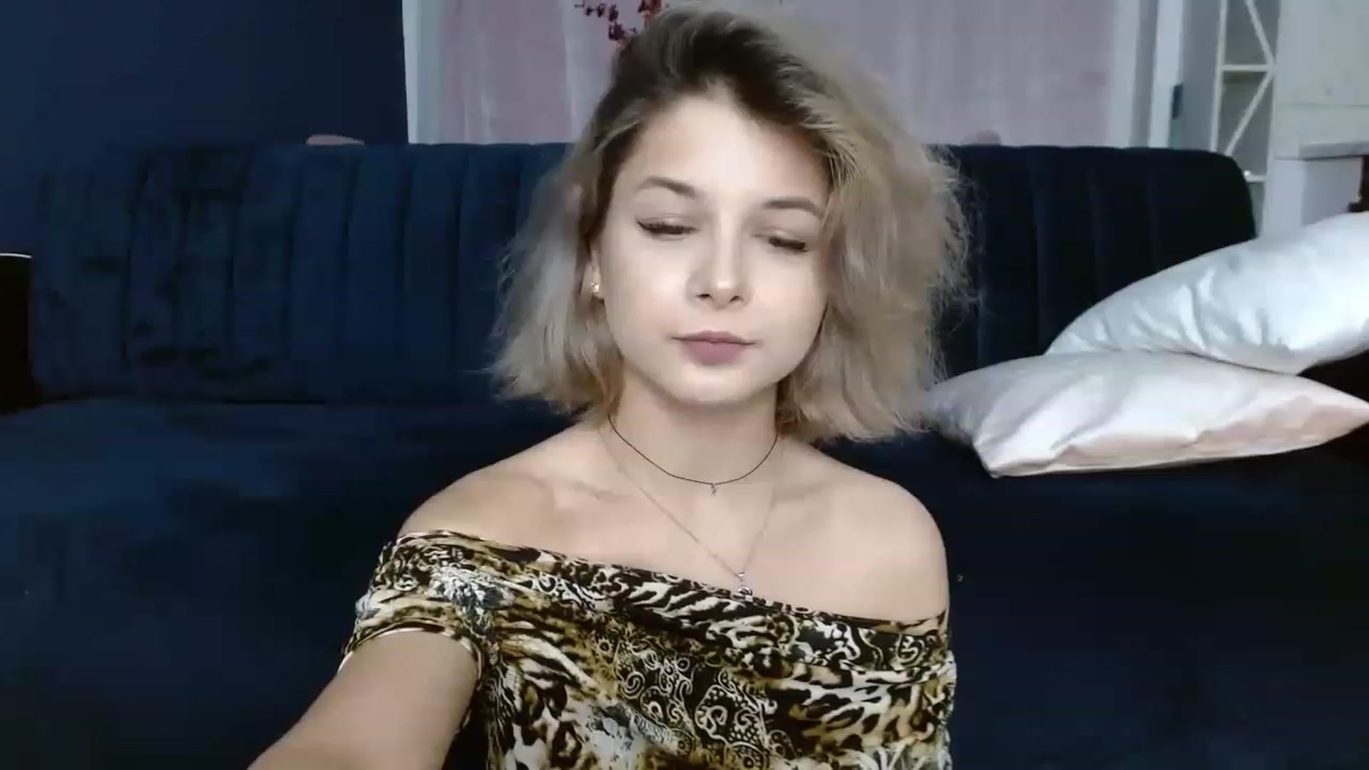 Gallery image thumbnail from DavinaDevine1's myfreecams stream on, 04/07/2023, 20:35 image 5 of 20