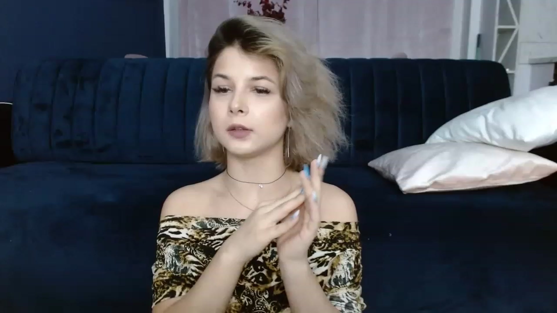 Gallery image thumbnail from DavinaDevine1's myfreecams stream on, 04/07/2023, 20:35 image 12 of 20