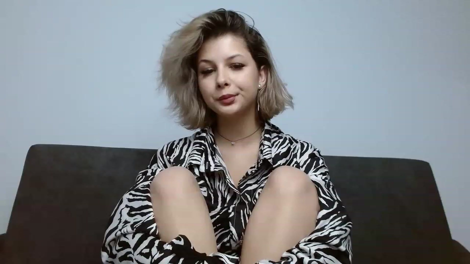 Gallery image thumbnail from DavinaDevine1's myfreecams stream on, 04/17/2023, 04:36 image 18 of 20