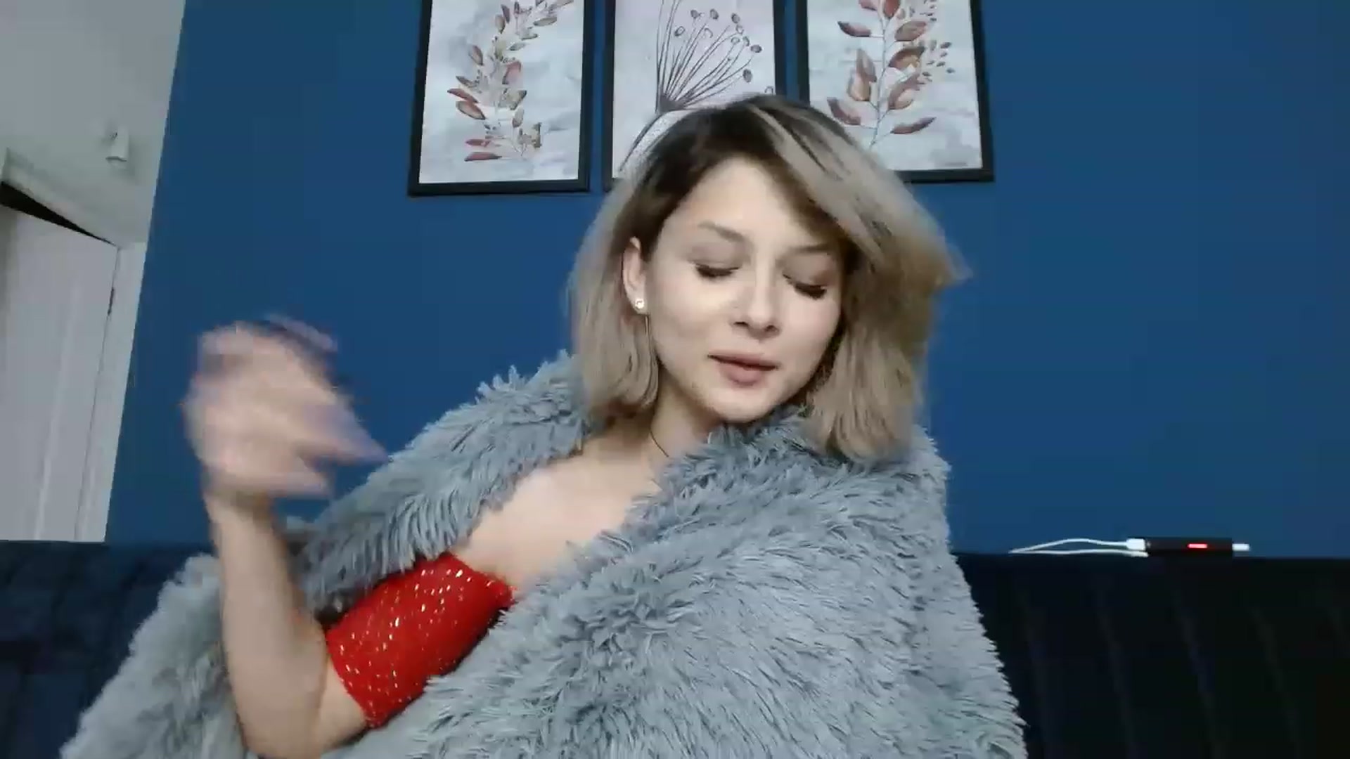Gallery image thumbnail from DavinaDevine1's myfreecams stream on, 04/23/2023, 19:25 image 19 of 20