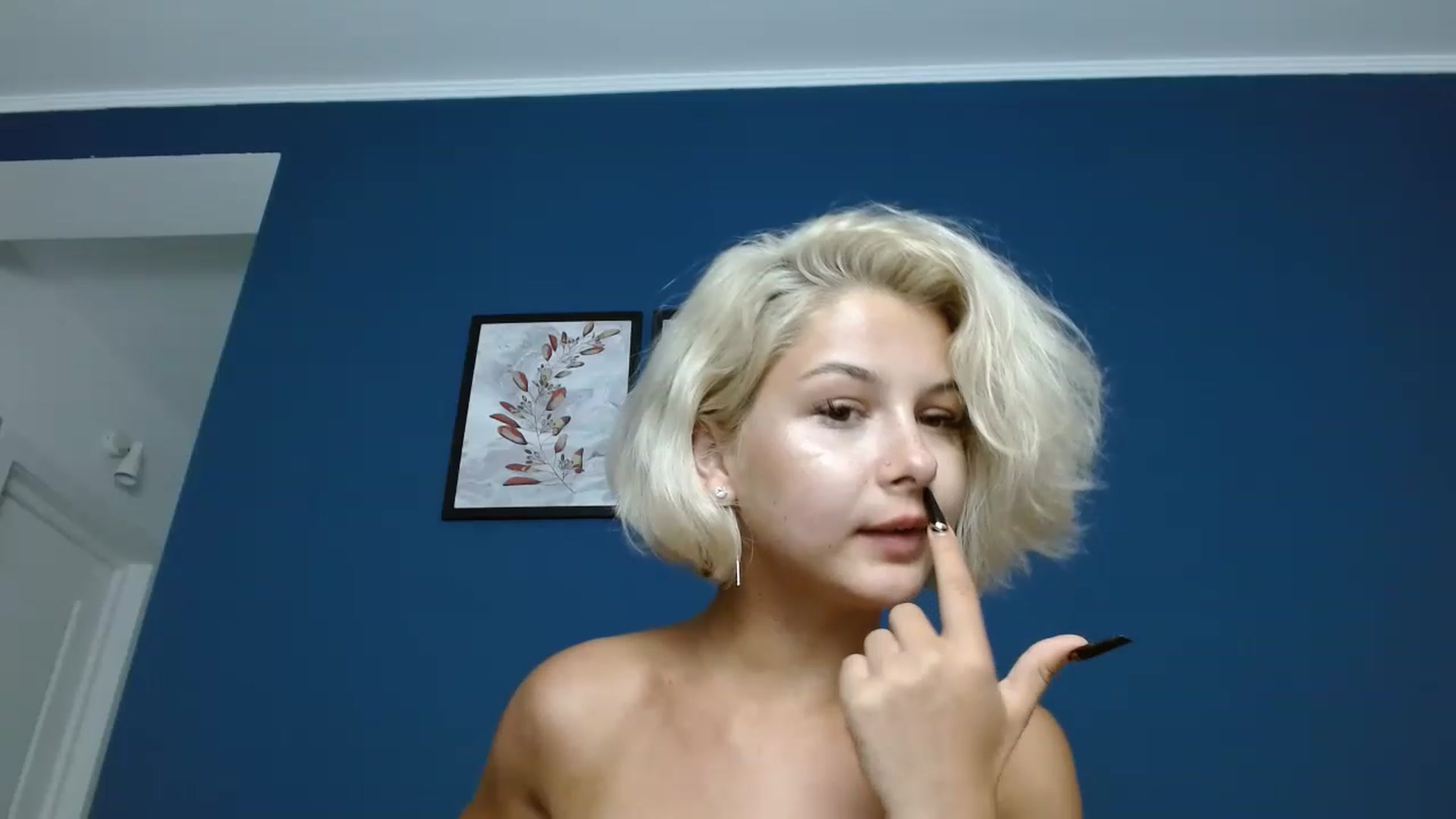 Gallery image thumbnail from DavinaDevine1's myfreecams stream on, 05/09/2023, 22:48 image 17 of 20