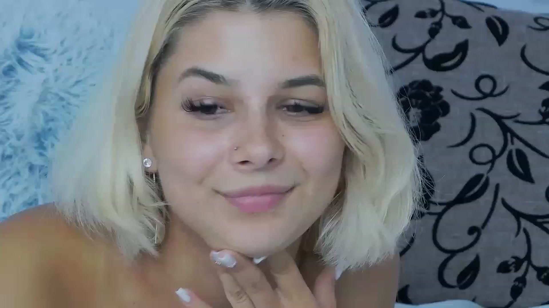 Gallery image thumbnail from DavinaDevine1's myfreecams stream on, 06/10/2023, 17:24 image 19 of 20