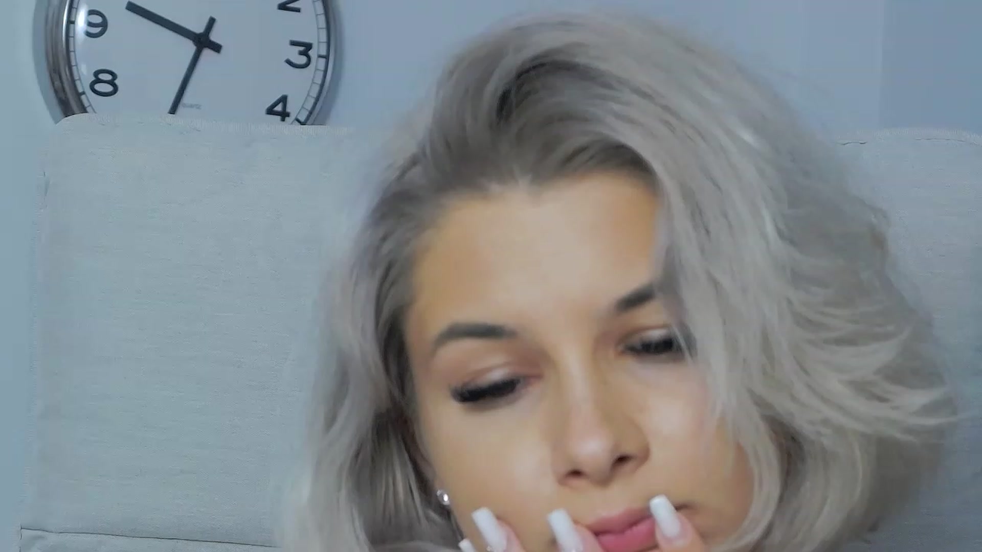 Gallery image thumbnail from DavinaDevine1's myfreecams stream on, 06/26/2023, 01:19 image 10 of 20