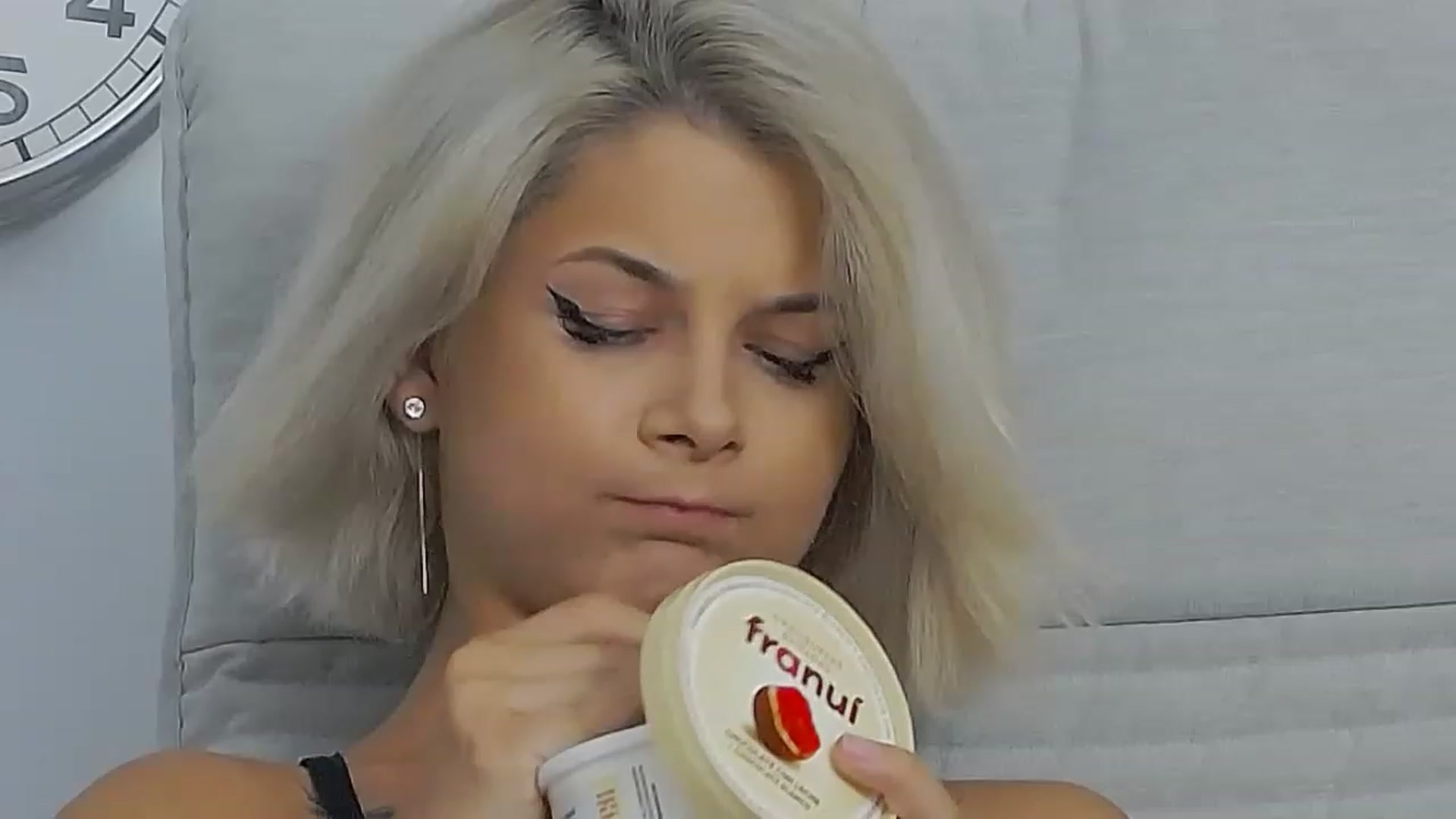 Gallery image thumbnail from DavinaDevine1's myfreecams stream on, 07/18/2023, 19:11 image 8 of 20