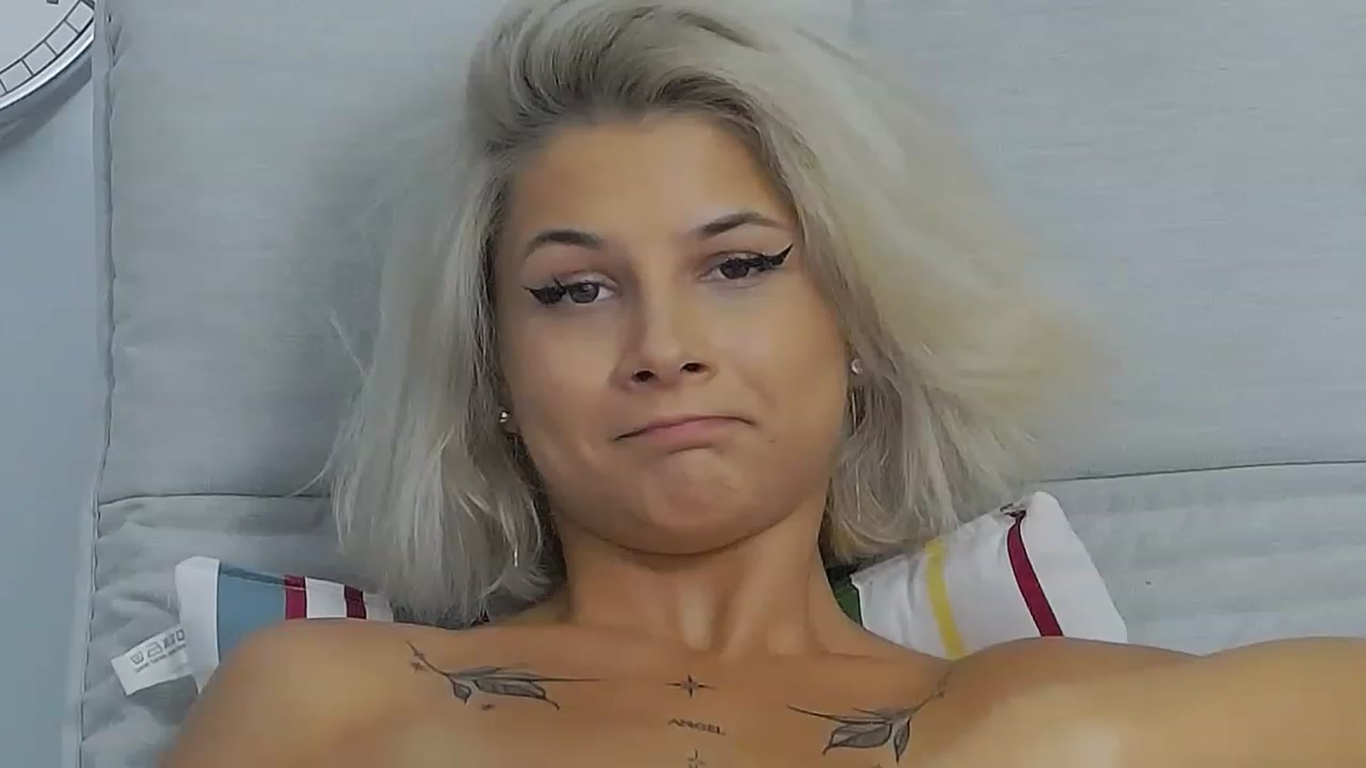 Gallery image thumbnail from DavinaDevine1's myfreecams stream on, 07/18/2023, 23:57 image 14 of 20