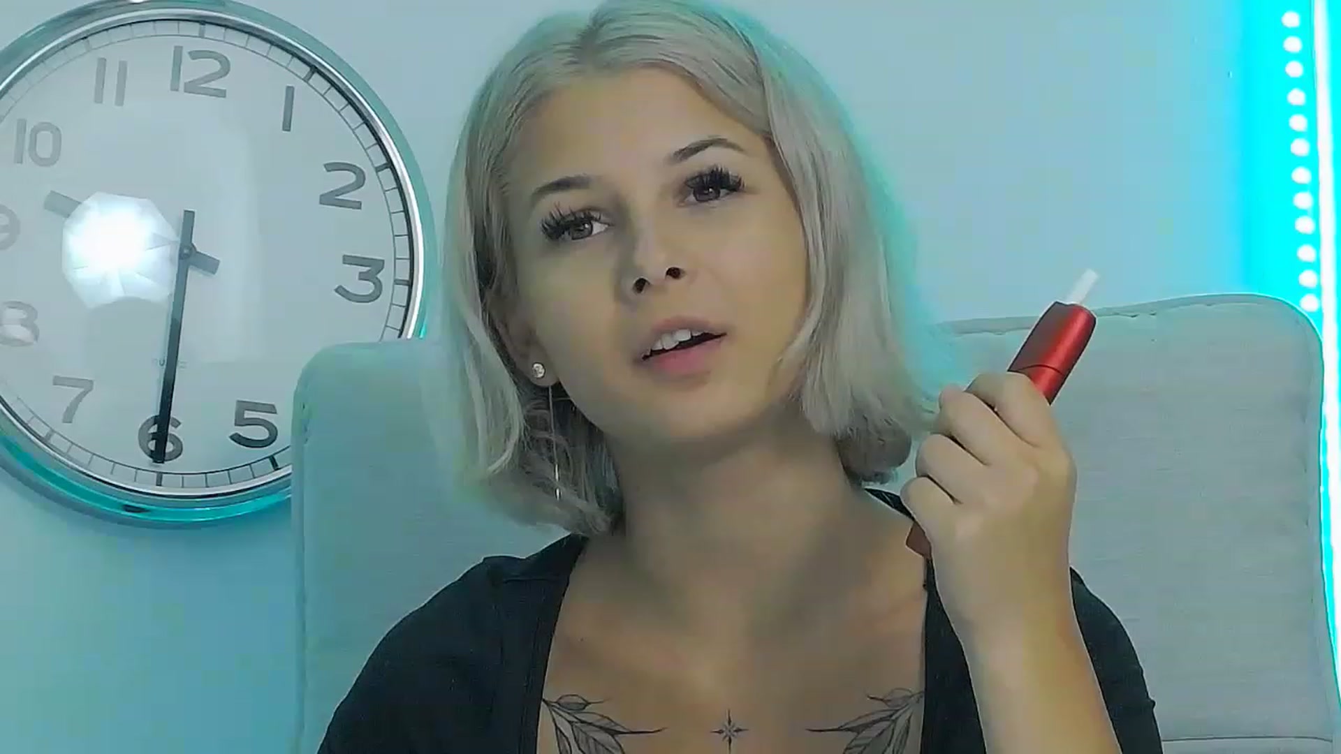 Gallery image thumbnail from DavinaDevine1's myfreecams stream on, 07/24/2023, 24:59 image 17 of 20