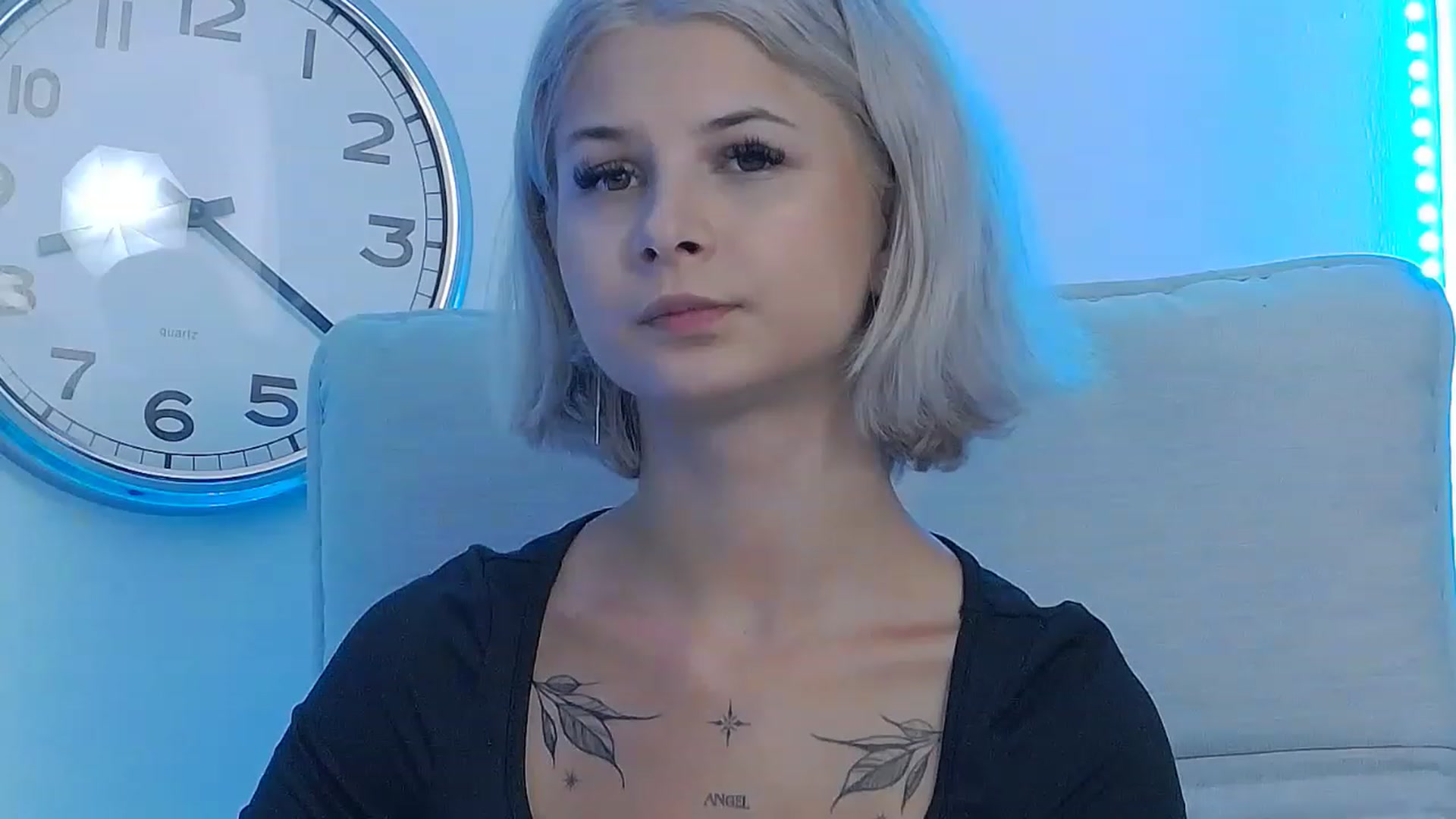Gallery image thumbnail from DavinaDevine1's myfreecams stream on, 07/24/2023, 24:59 image 5 of 20