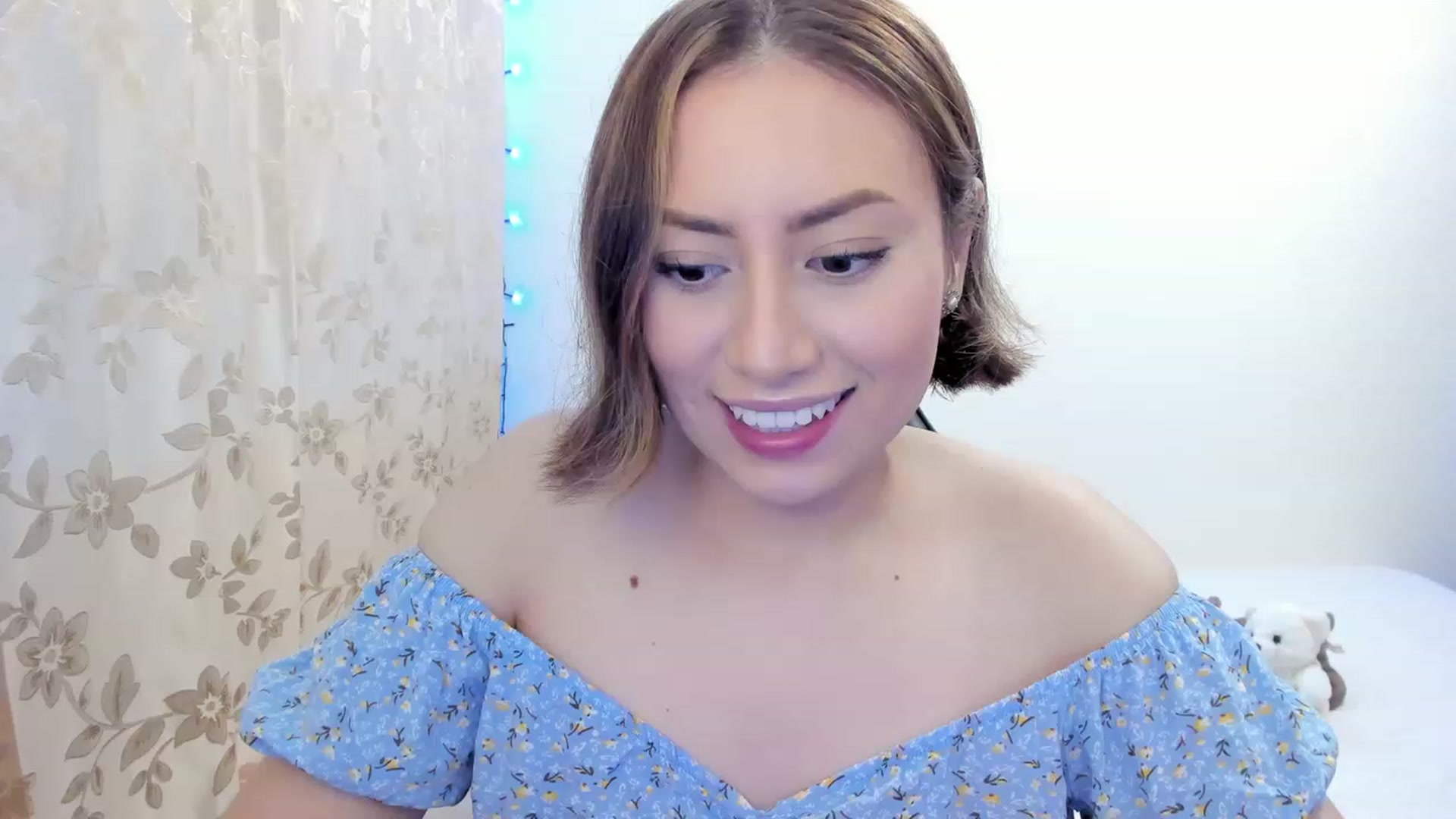 Gallery image thumbnail from Day_Anna's myfreecams stream on, 11/26/2022, 01:24 image 11 of 20