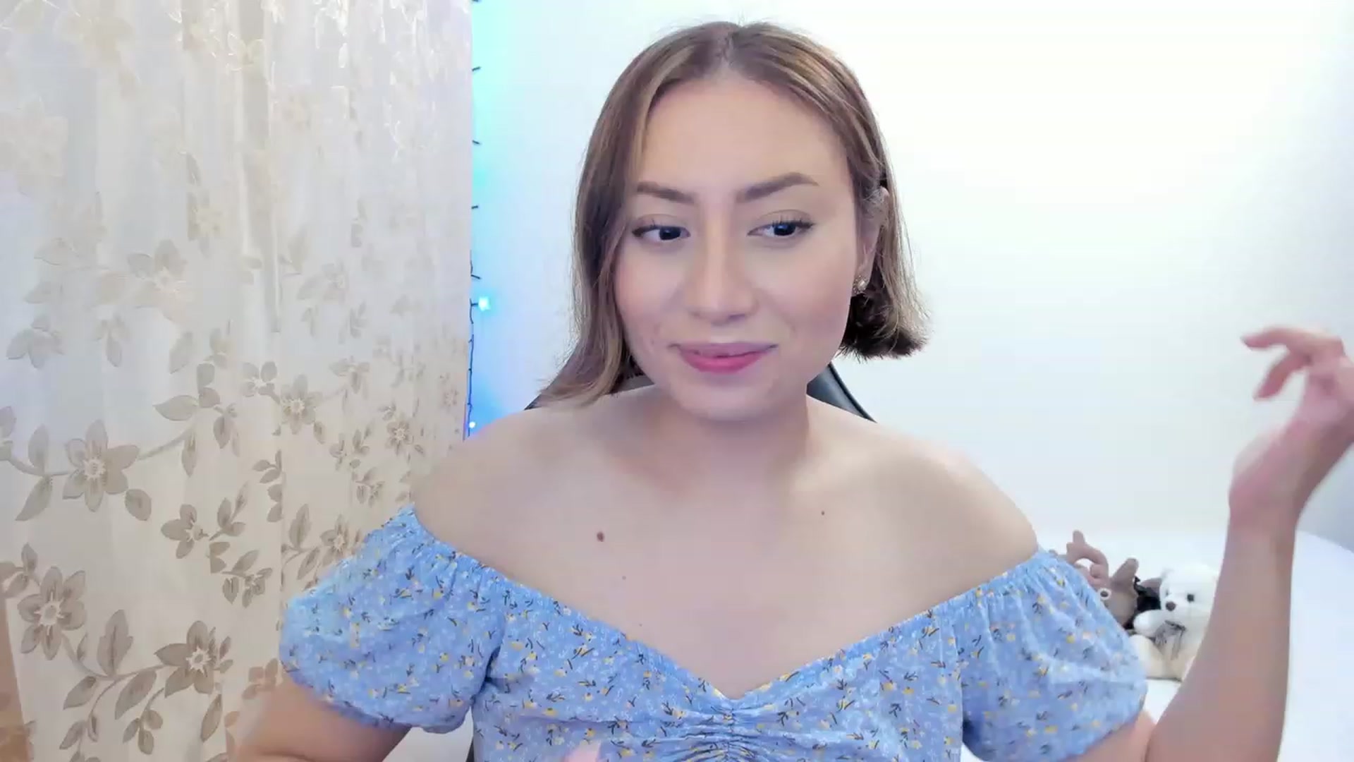 Gallery image thumbnail from Day_Anna's myfreecams stream on, 11/26/2022, 01:24 image 5 of 20