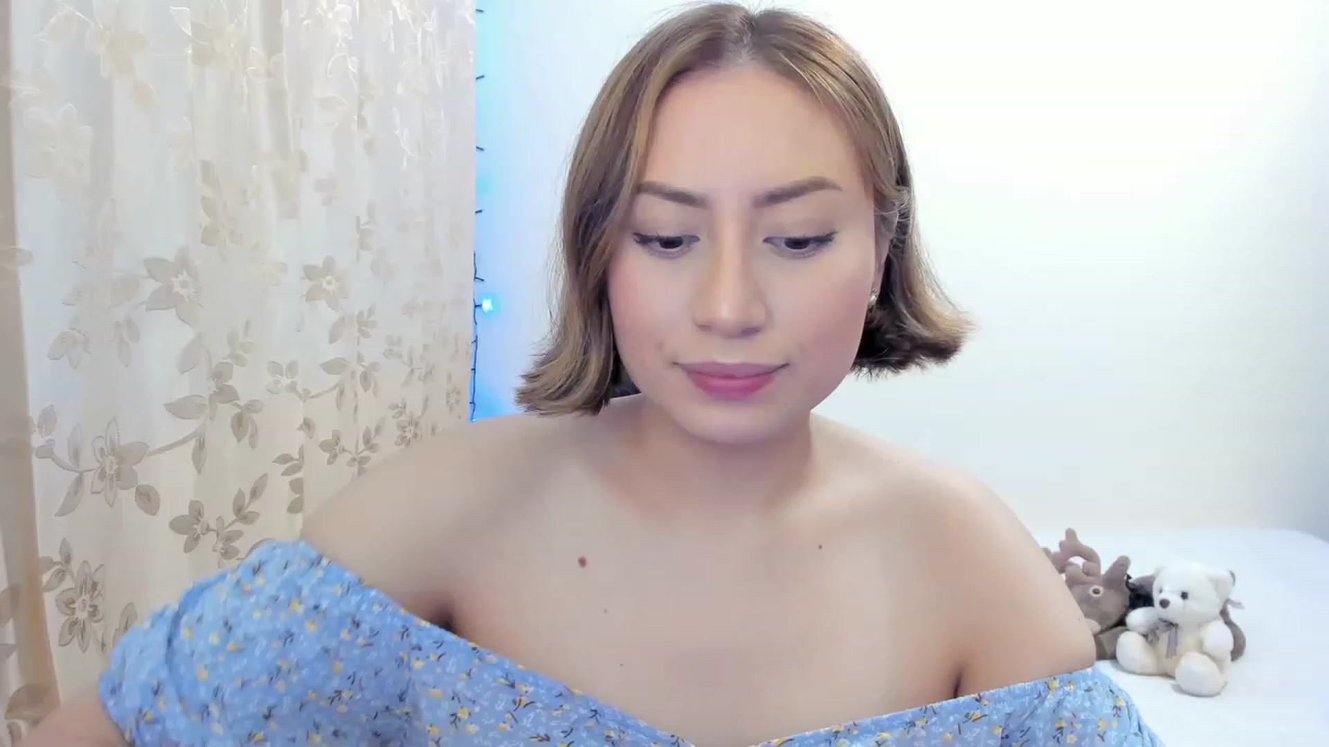 Gallery image thumbnail from Day_Anna's myfreecams stream on, 11/24/2022, 17:38 image 7 of 20