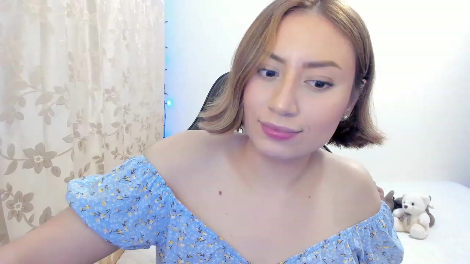 Gallery image thumbnail from Day_Anna's myfreecams stream on, 11/24/2022, 19:25 image 9 of 20