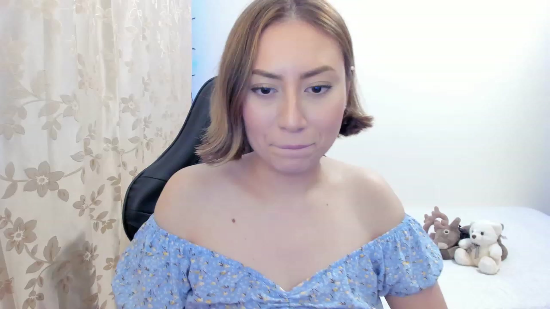 Gallery image thumbnail from Day_Anna's myfreecams stream on, 11/24/2022, 19:25 image 12 of 20