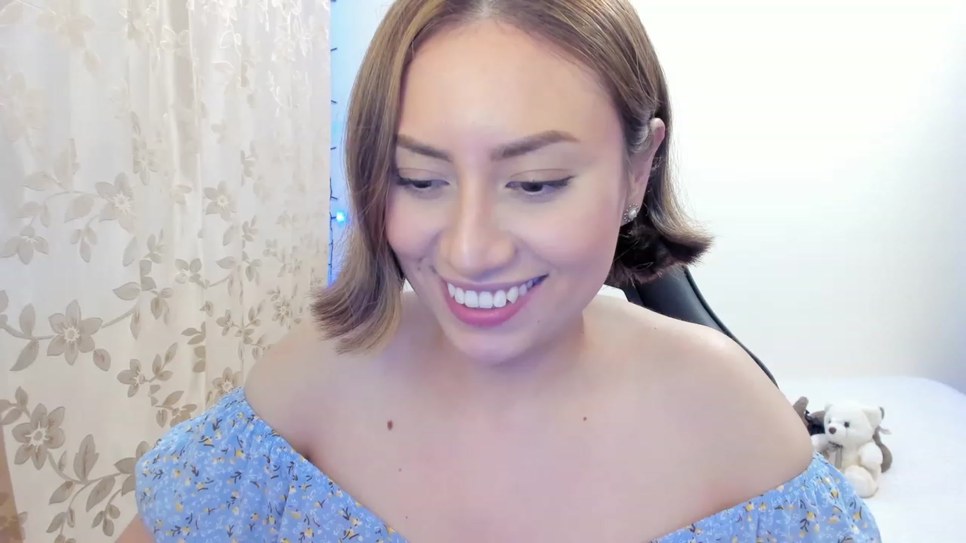 Gallery image thumbnail from Day_Anna's myfreecams stream on, 11/24/2022, 22:29 image 4 of 20