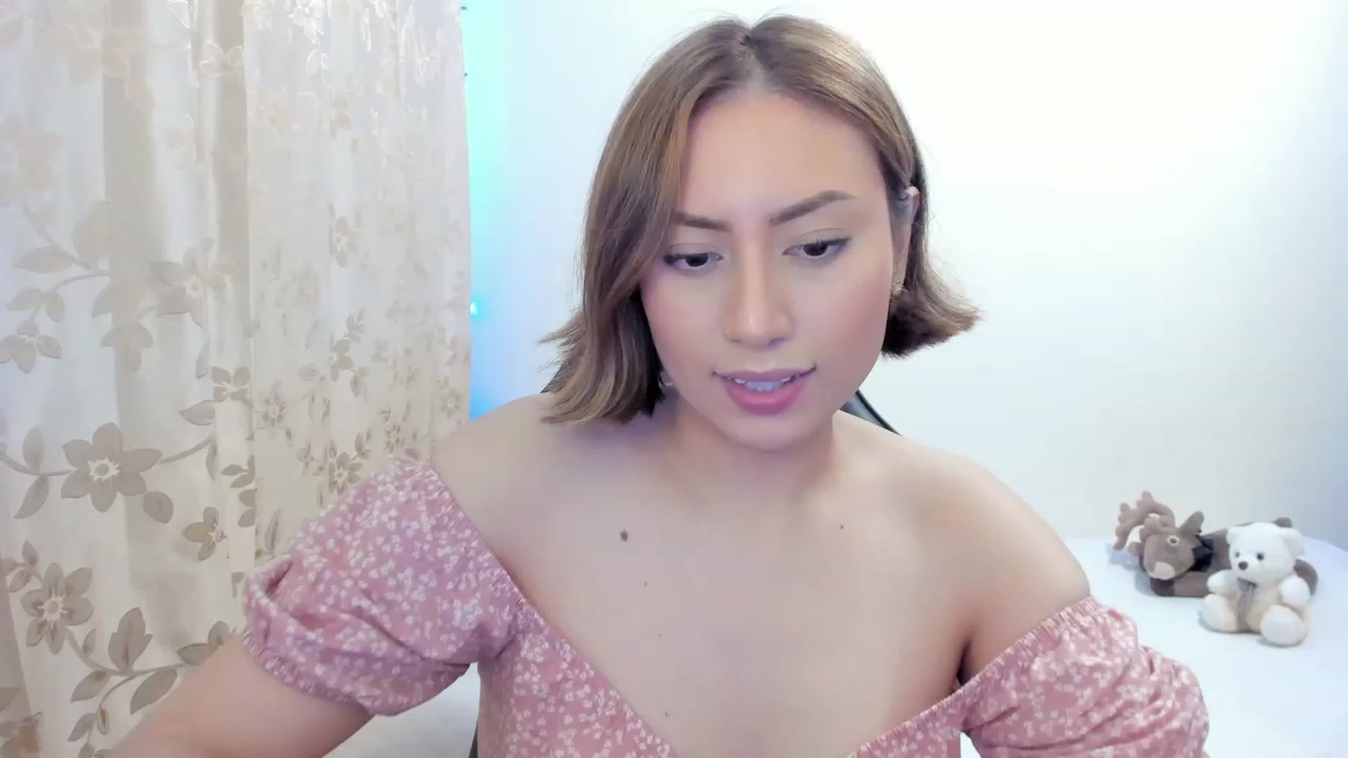 Gallery image thumbnail from Day_Anna's myfreecams stream on, 11/26/2022, 19:16 image 7 of 20
