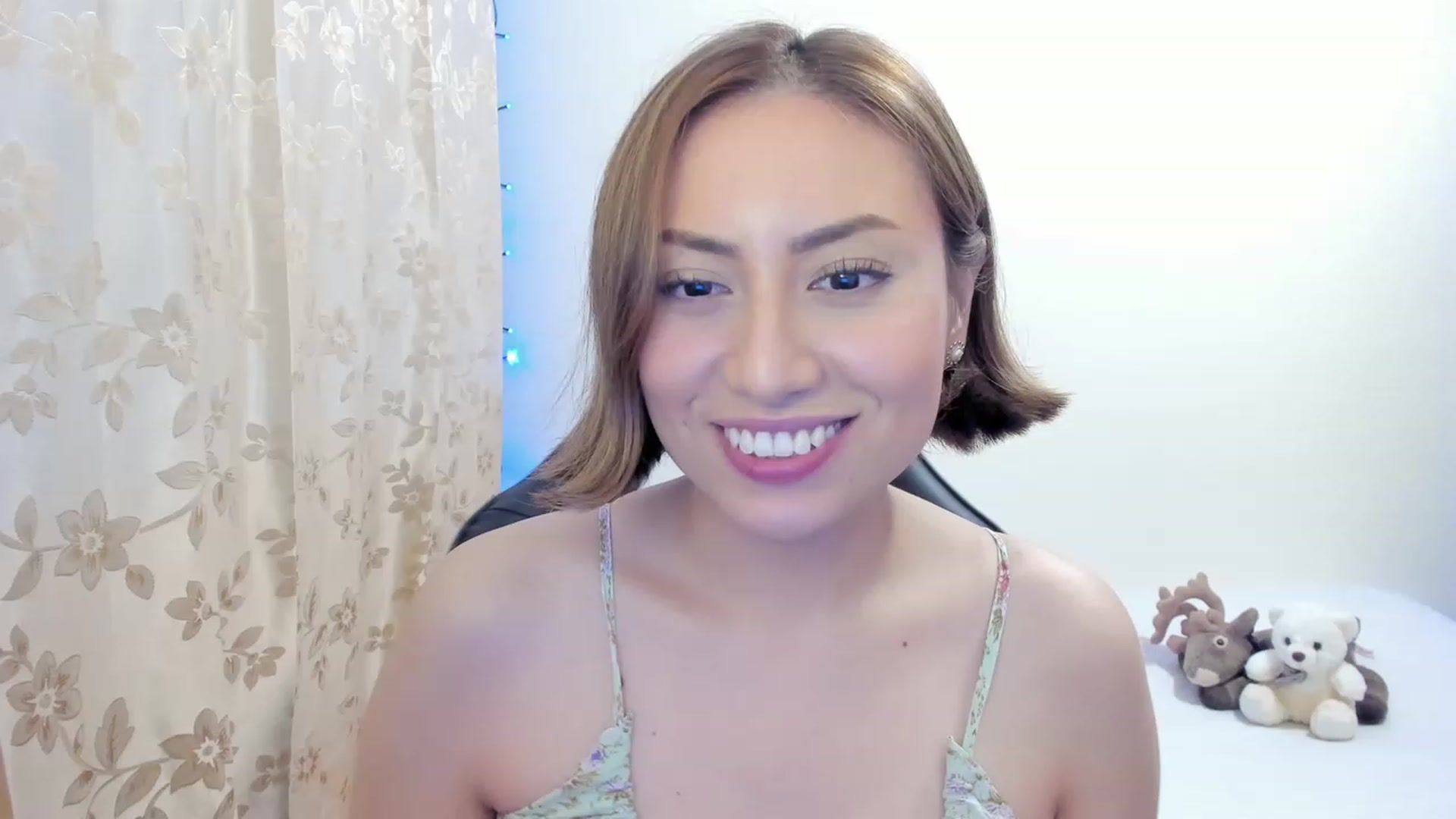 Gallery image thumbnail from Day_Anna's myfreecams stream on, 11/29/2022, 10:34 image 14 of 20