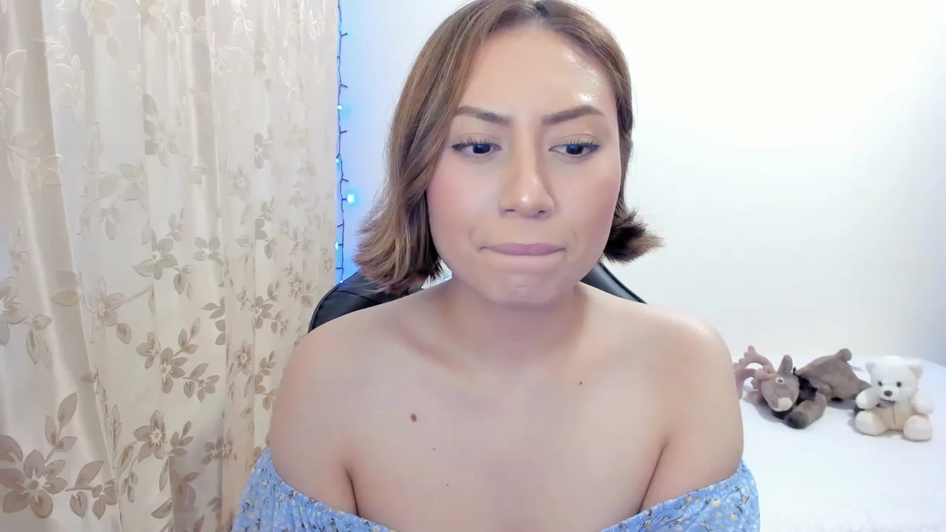 Gallery image thumbnail from Day_Anna's myfreecams stream on, 11/28/2022, 18:44 image 2 of 20