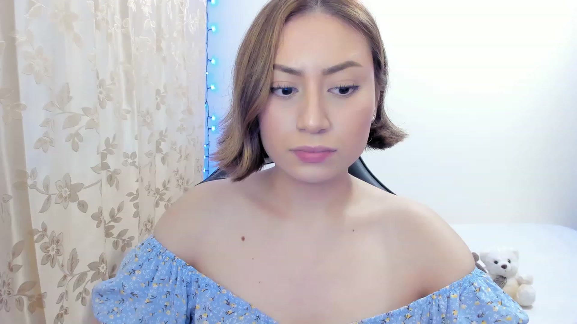Gallery image thumbnail from Day_Anna's myfreecams stream on, 11/28/2022, 21:43 image 6 of 20